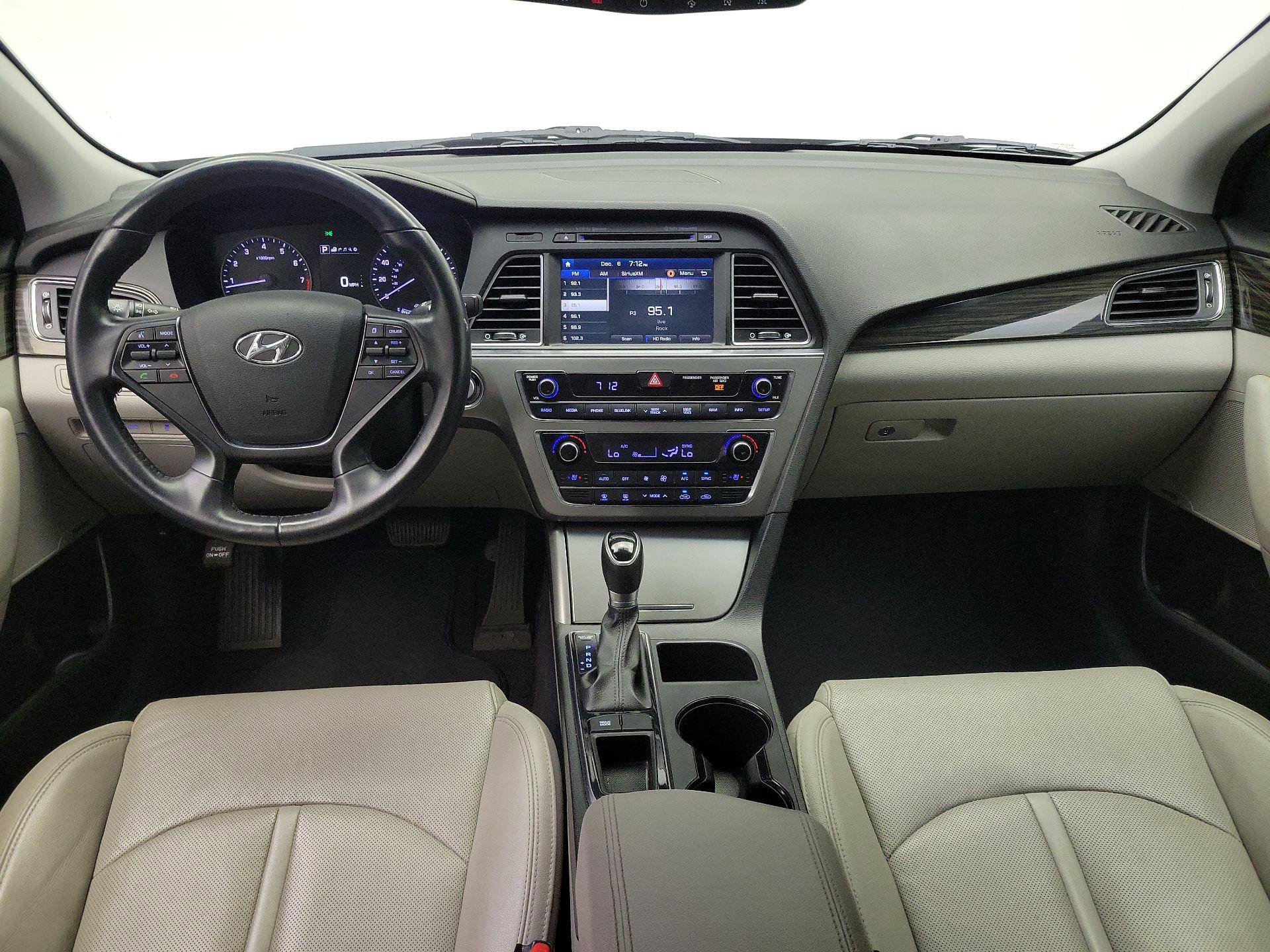 Thumbnail: 2017 Hyundai Sonata - 9