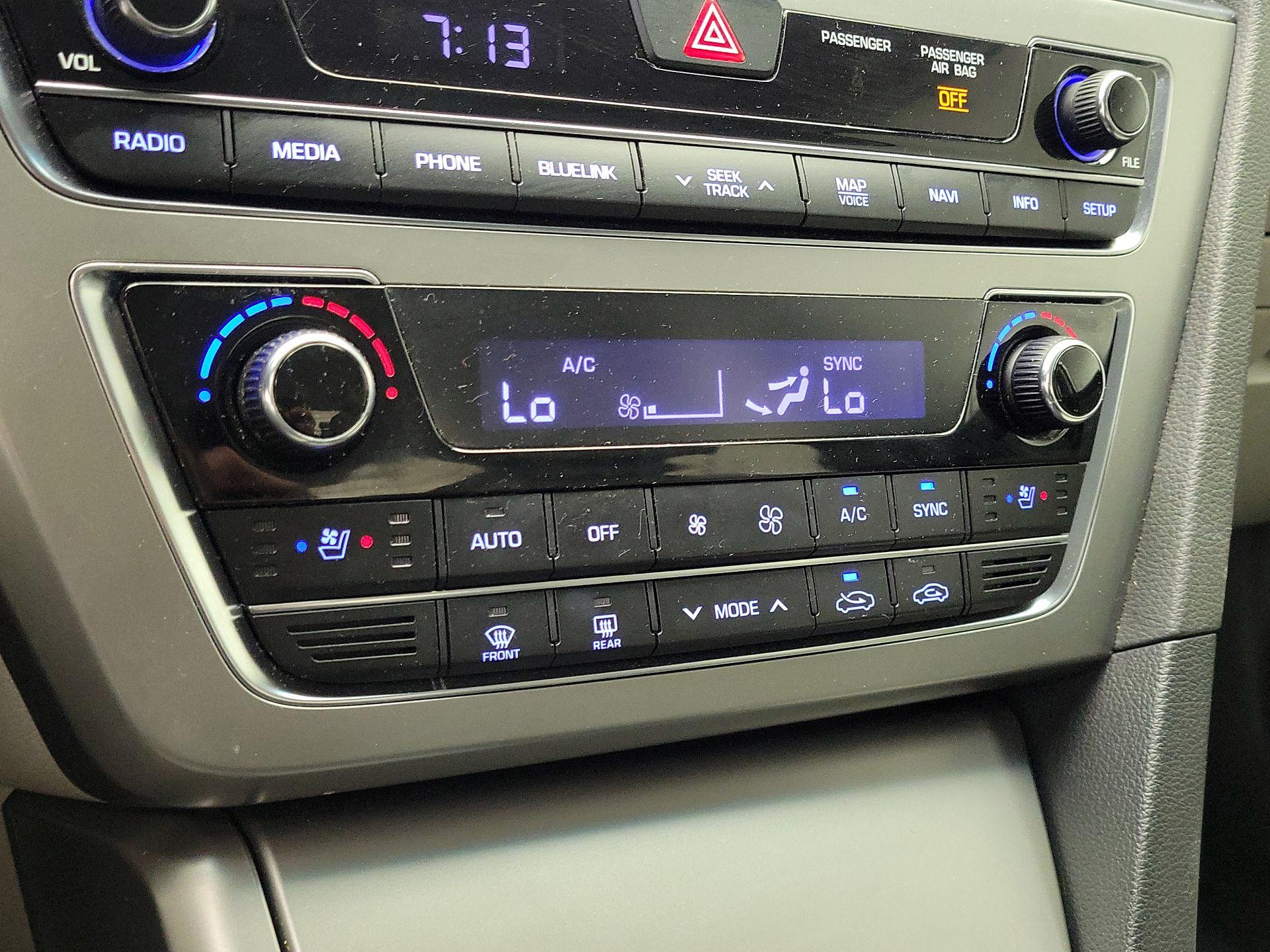 Thumbnail: 2017 Hyundai Sonata - 17