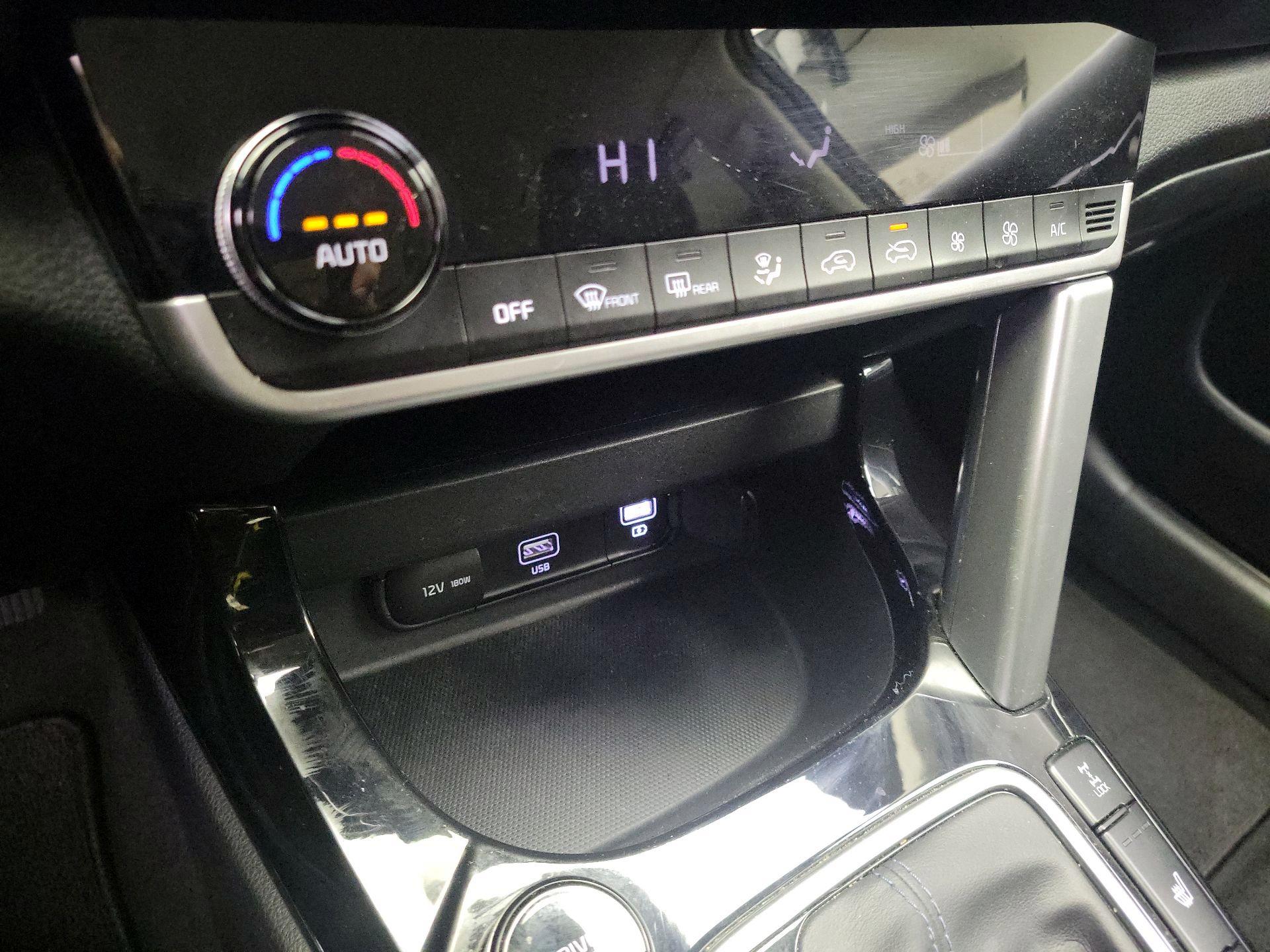 Thumbnail: 2022 Kia Seltos - 17