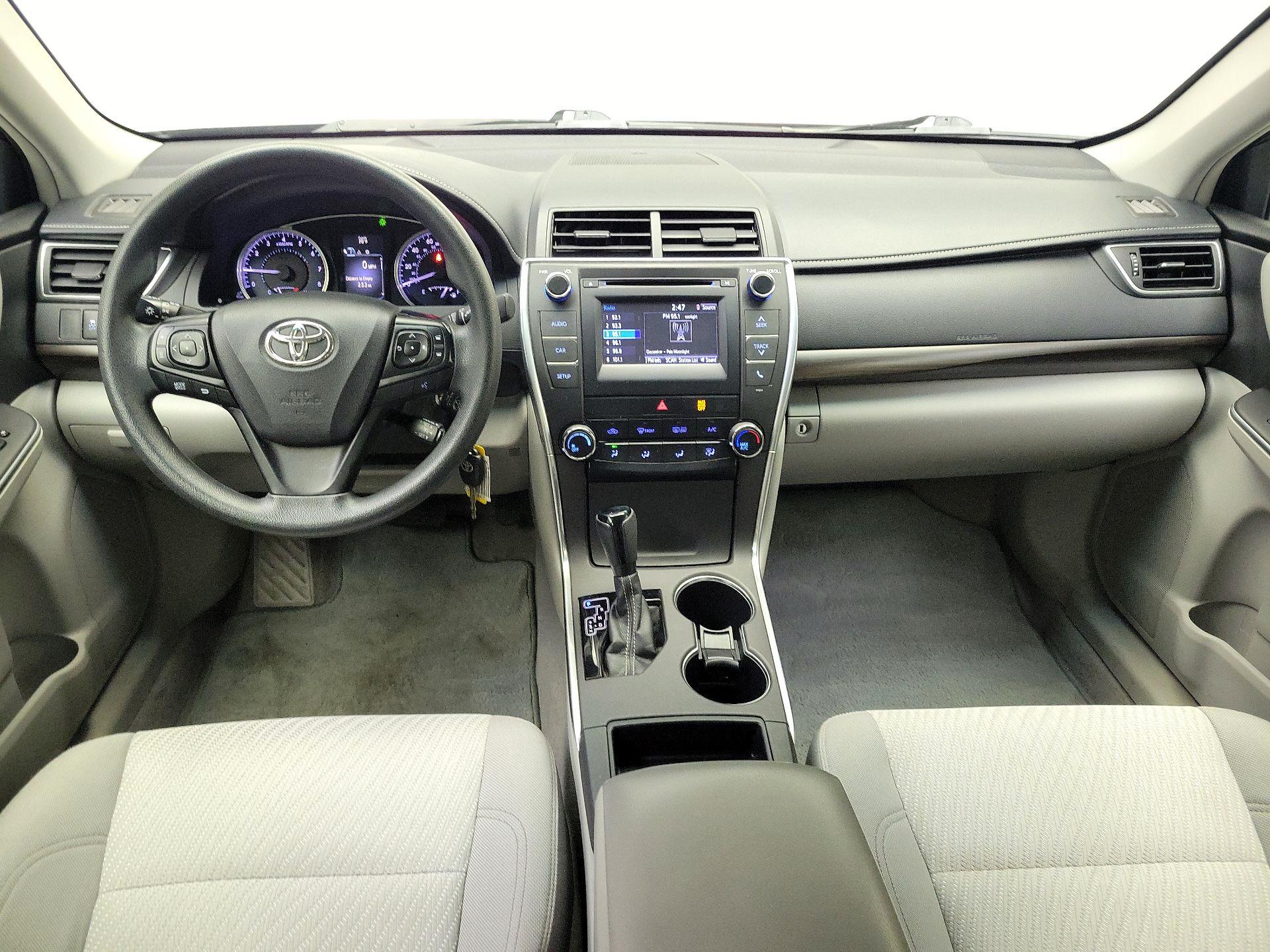 Thumbnail: 2016 Toyota Camry - 9