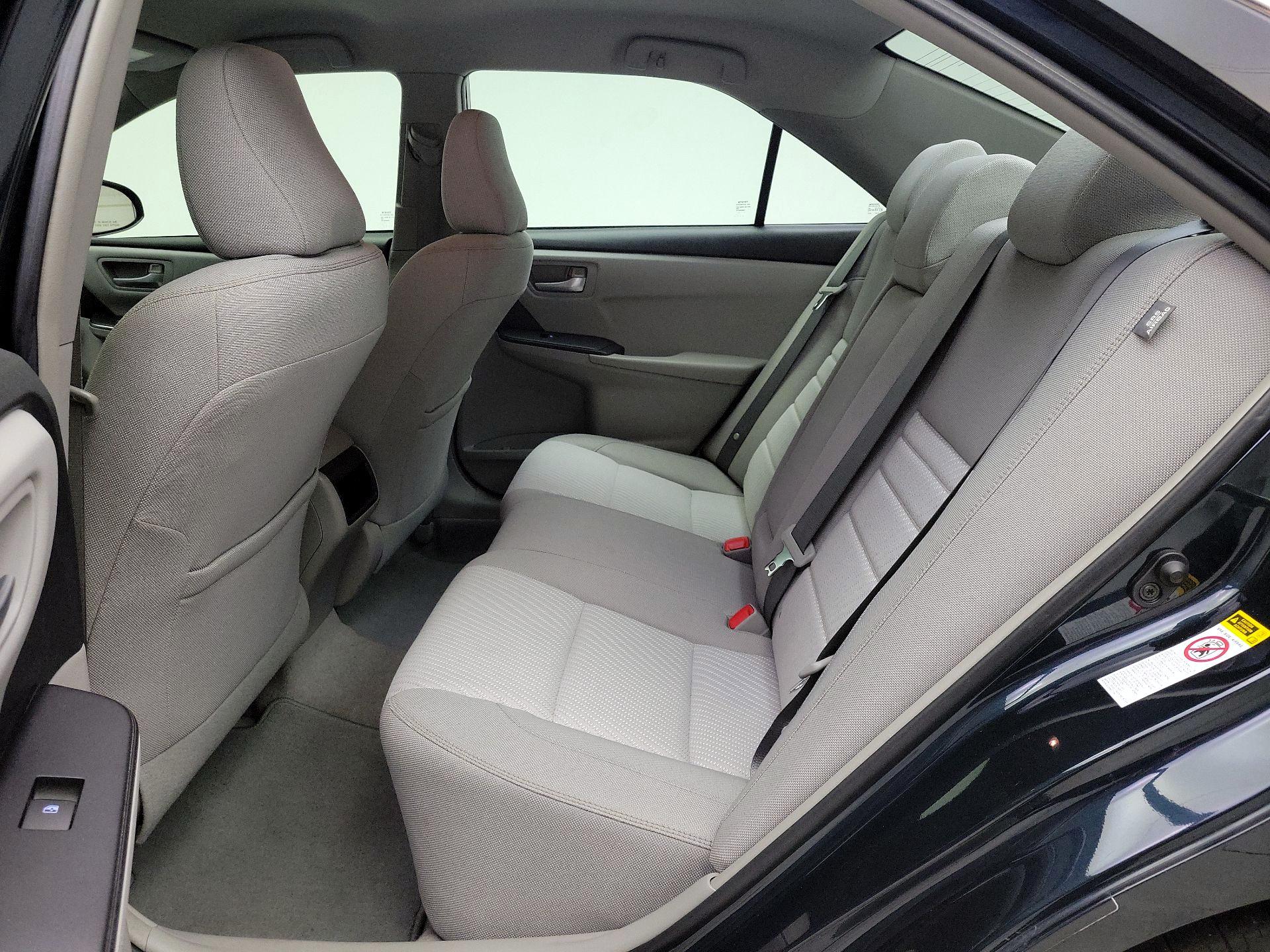 Thumbnail: 2016 Toyota Camry - 19