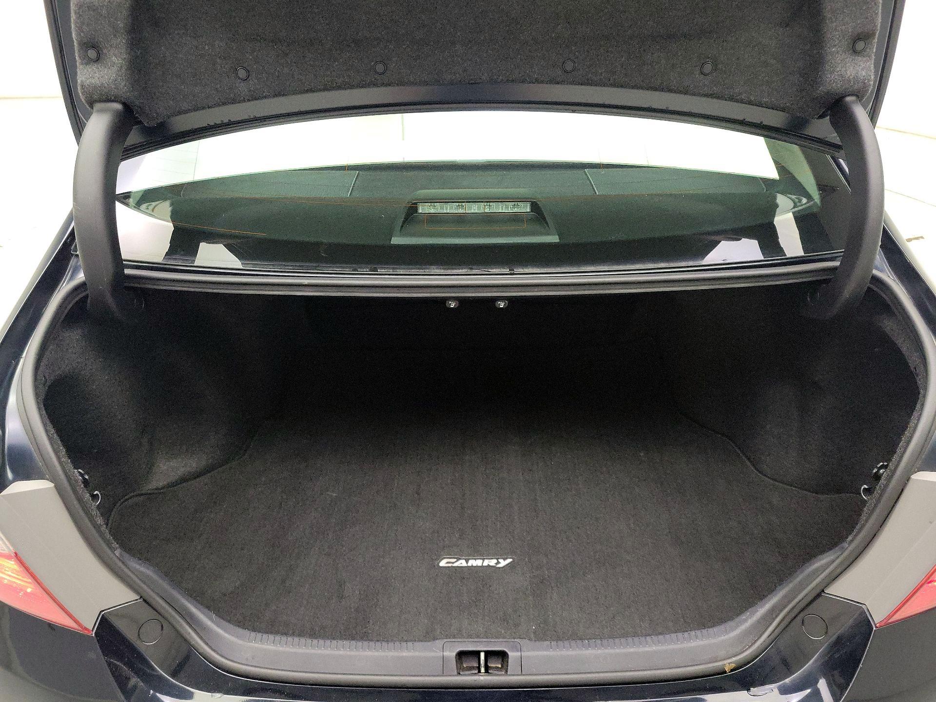 Thumbnail: 2016 Toyota Camry - 20