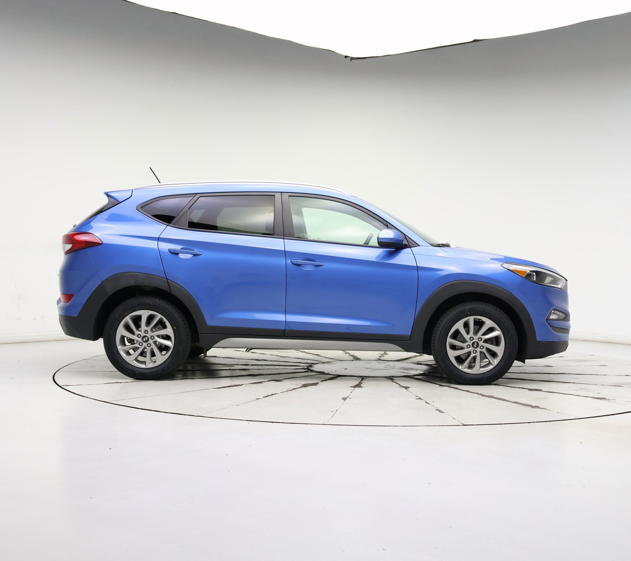 Thumbnail: 2017 Hyundai Tucson - 7