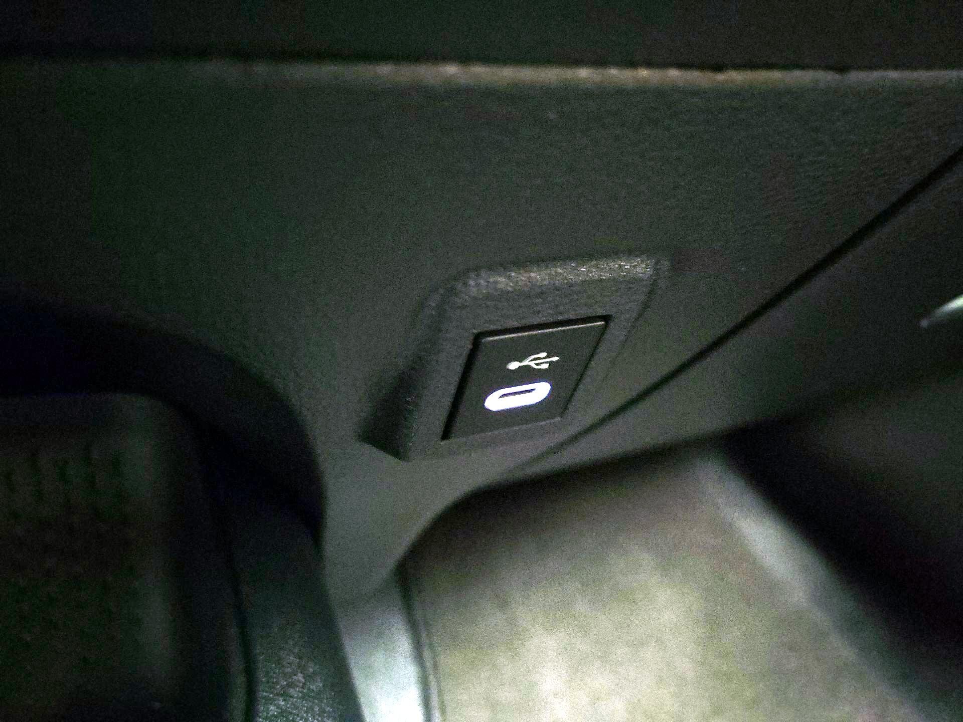 Thumbnail: 2023 Toyota Corolla - 18