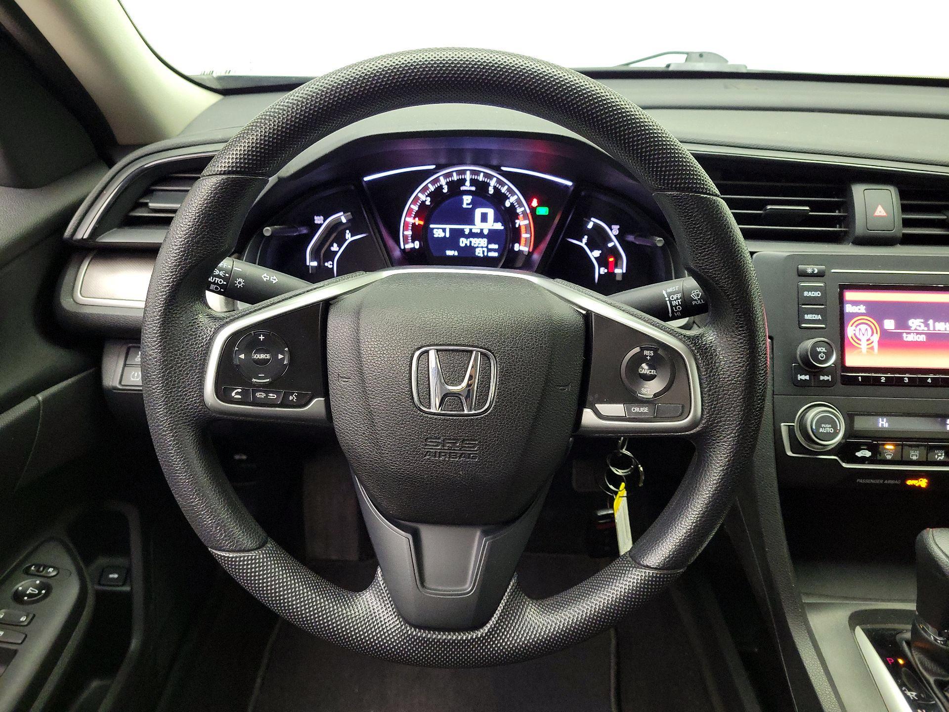 Thumbnail: 2017 Honda Civic - 10