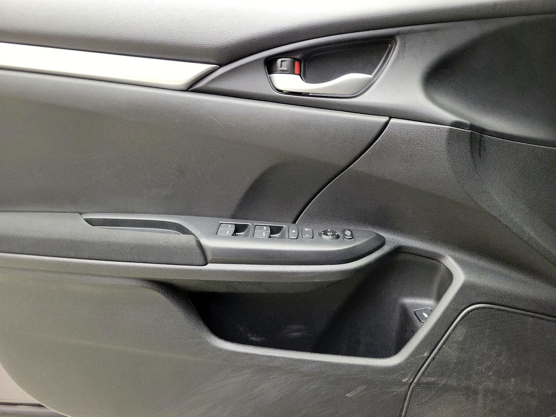 Thumbnail: 2017 Honda Civic - 12