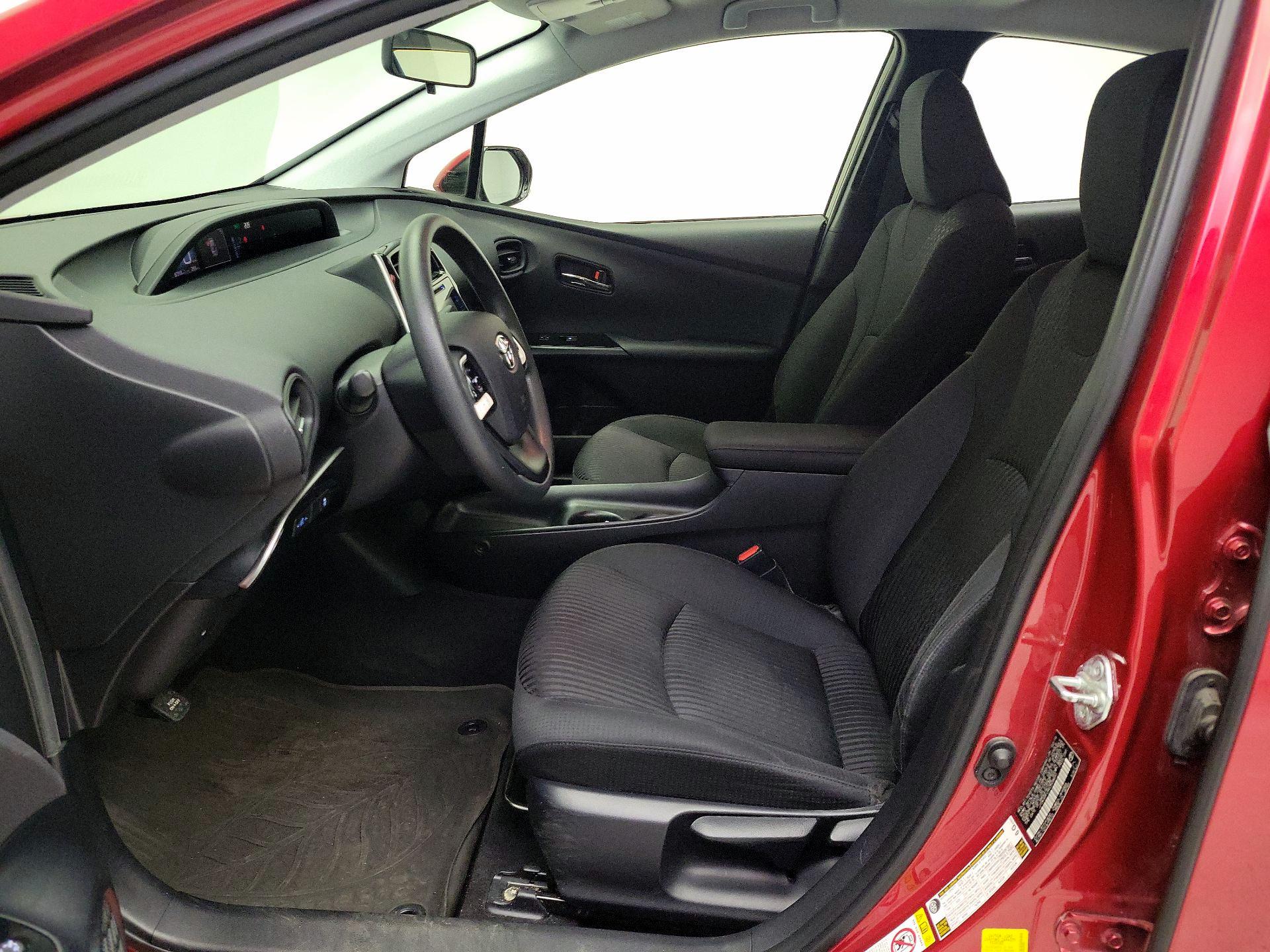 Thumbnail: 2016 Toyota Prius - 11