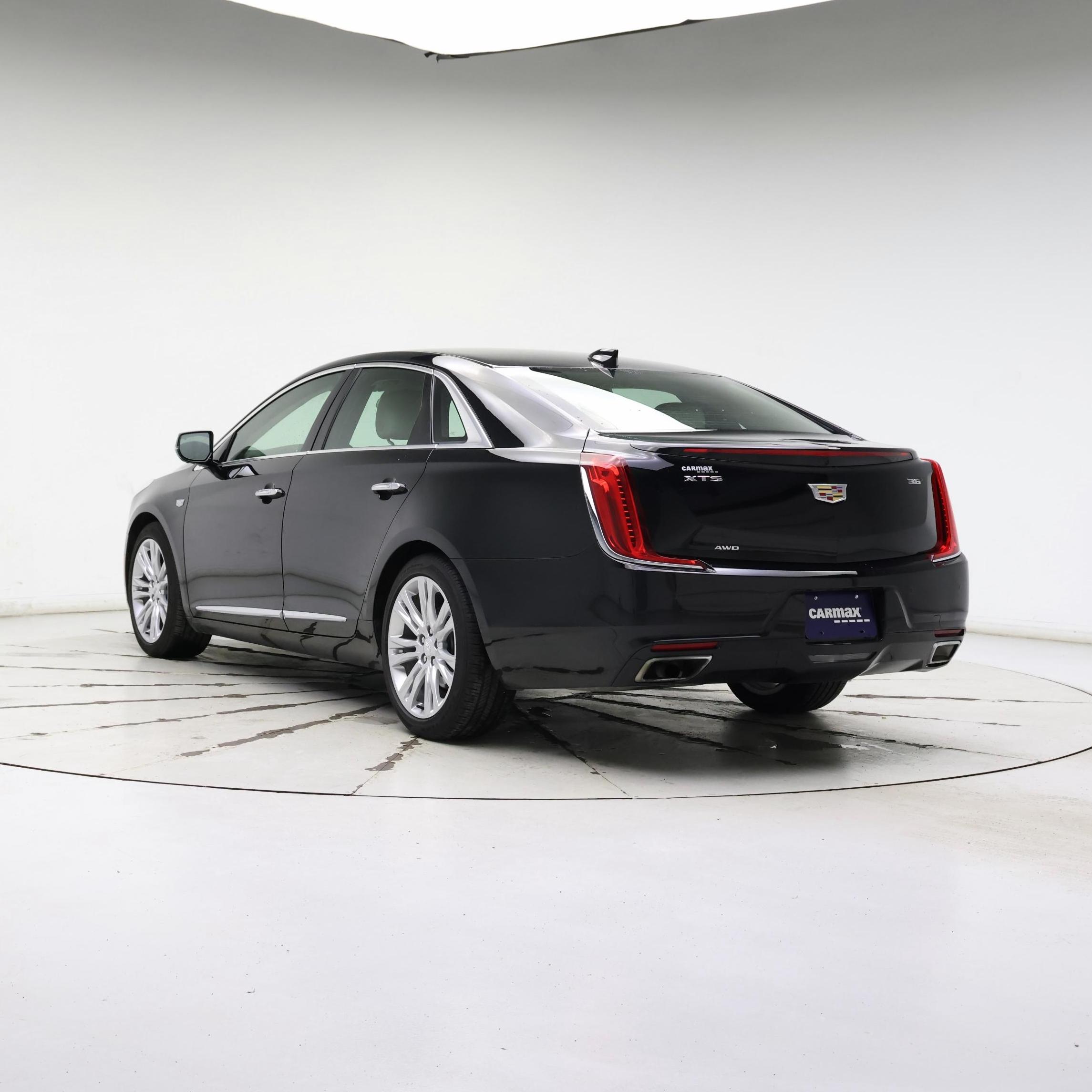 Thumbnail: 2019 Cadillac XTS - 2