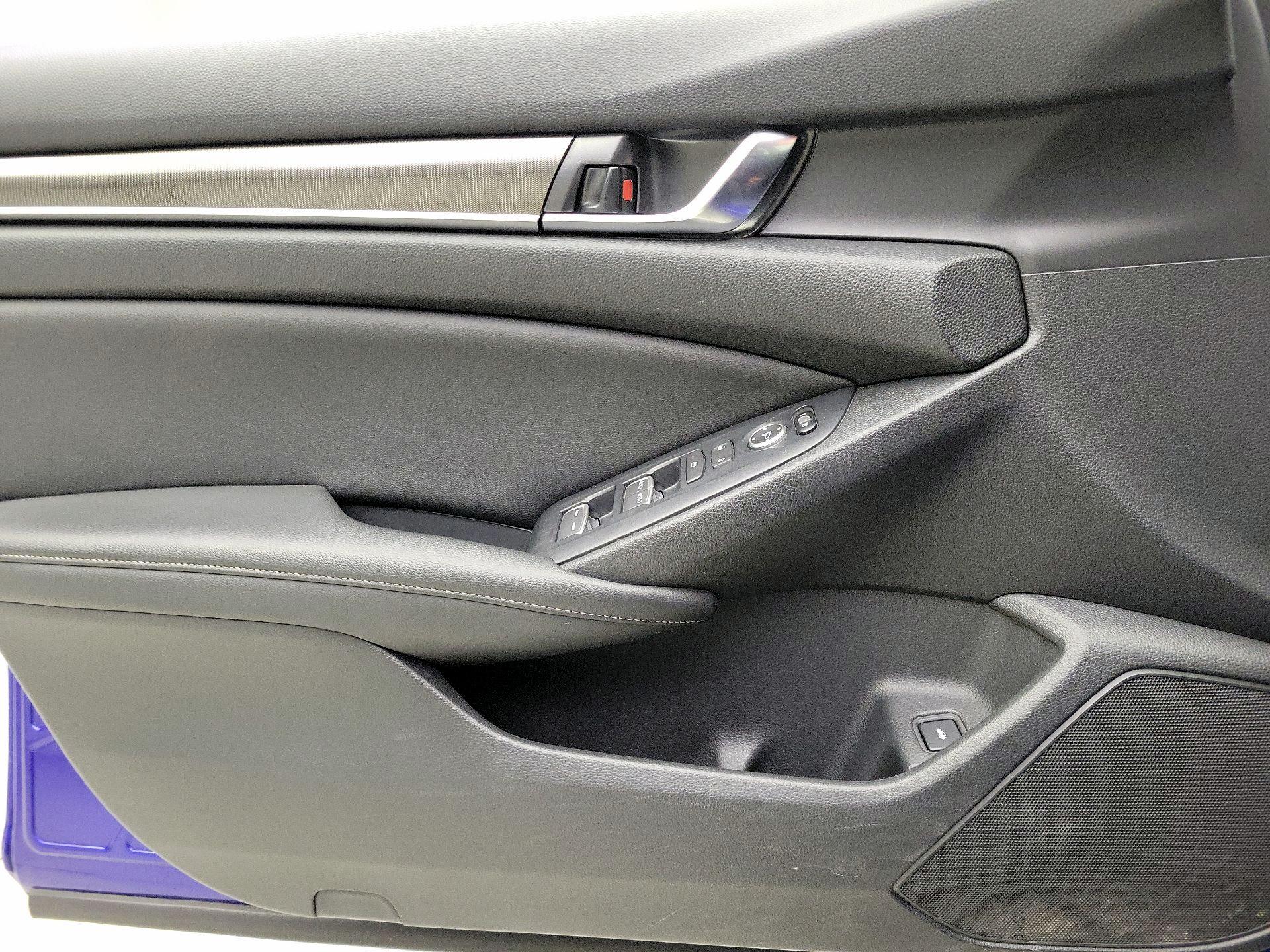 Thumbnail: 2019 Honda Accord - 12