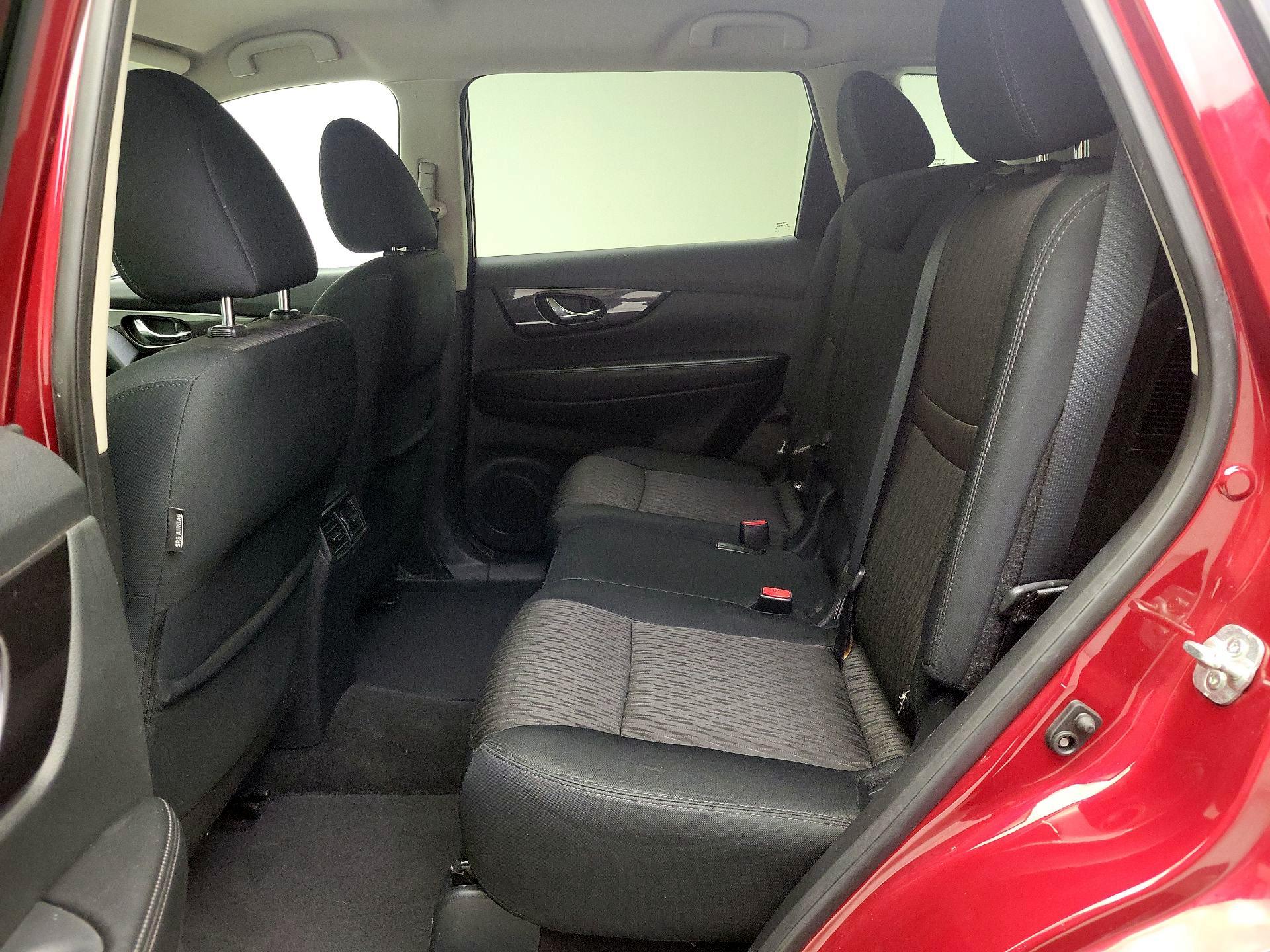 Thumbnail: 2018 Nissan Rogue - 19