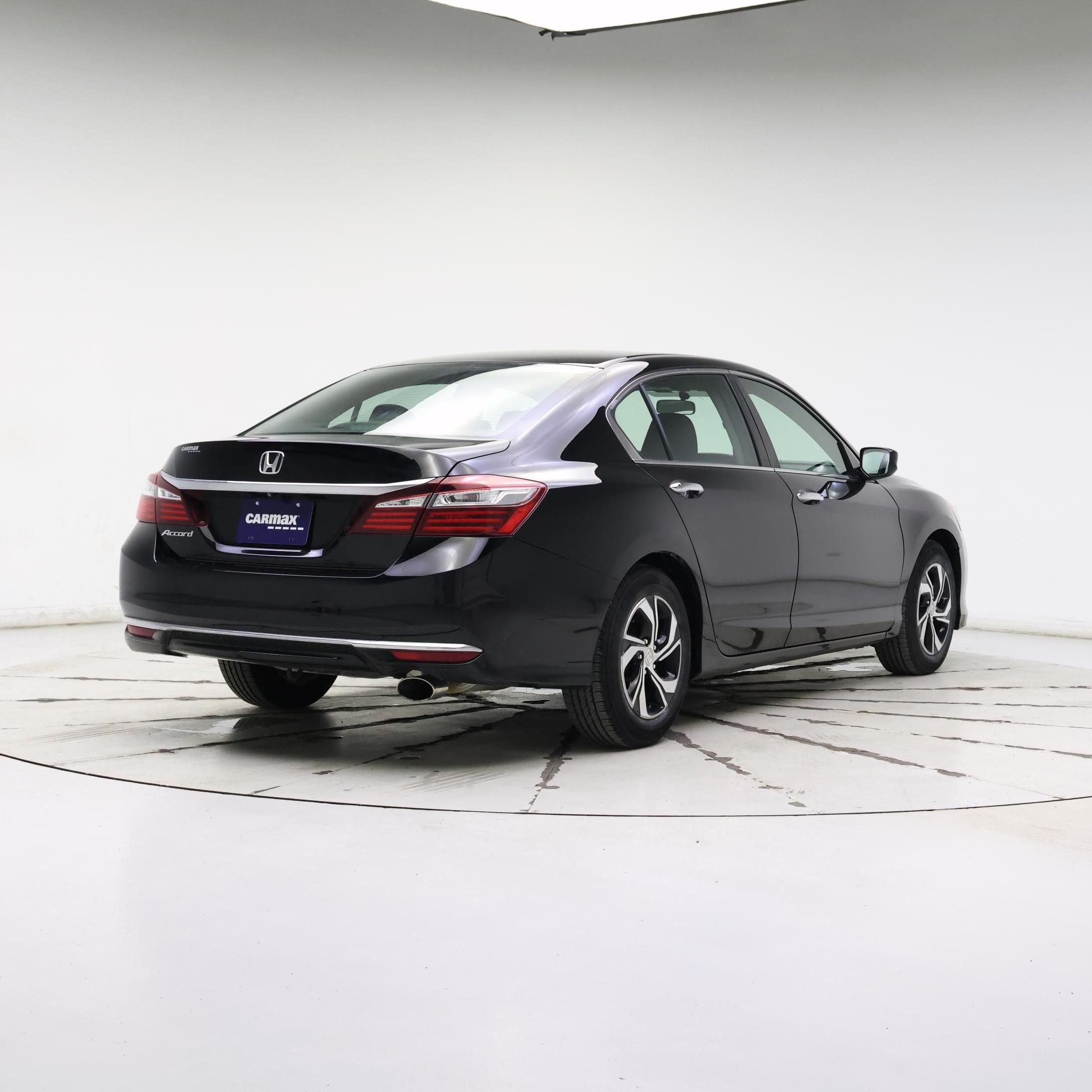 Thumbnail: 2016 Honda Accord - 8