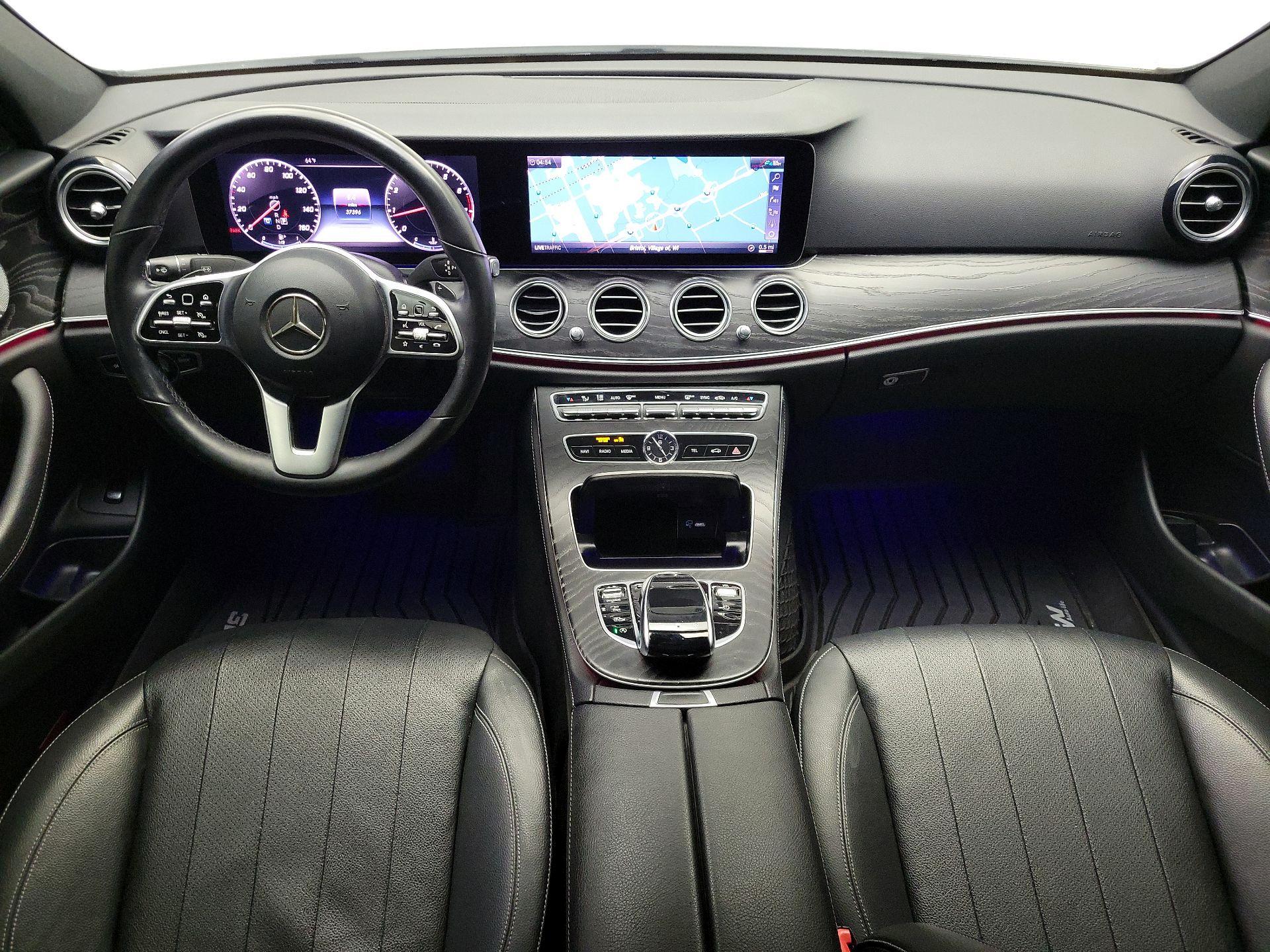 Thumbnail: 2020 Mercedes-Benz E-Class - 9