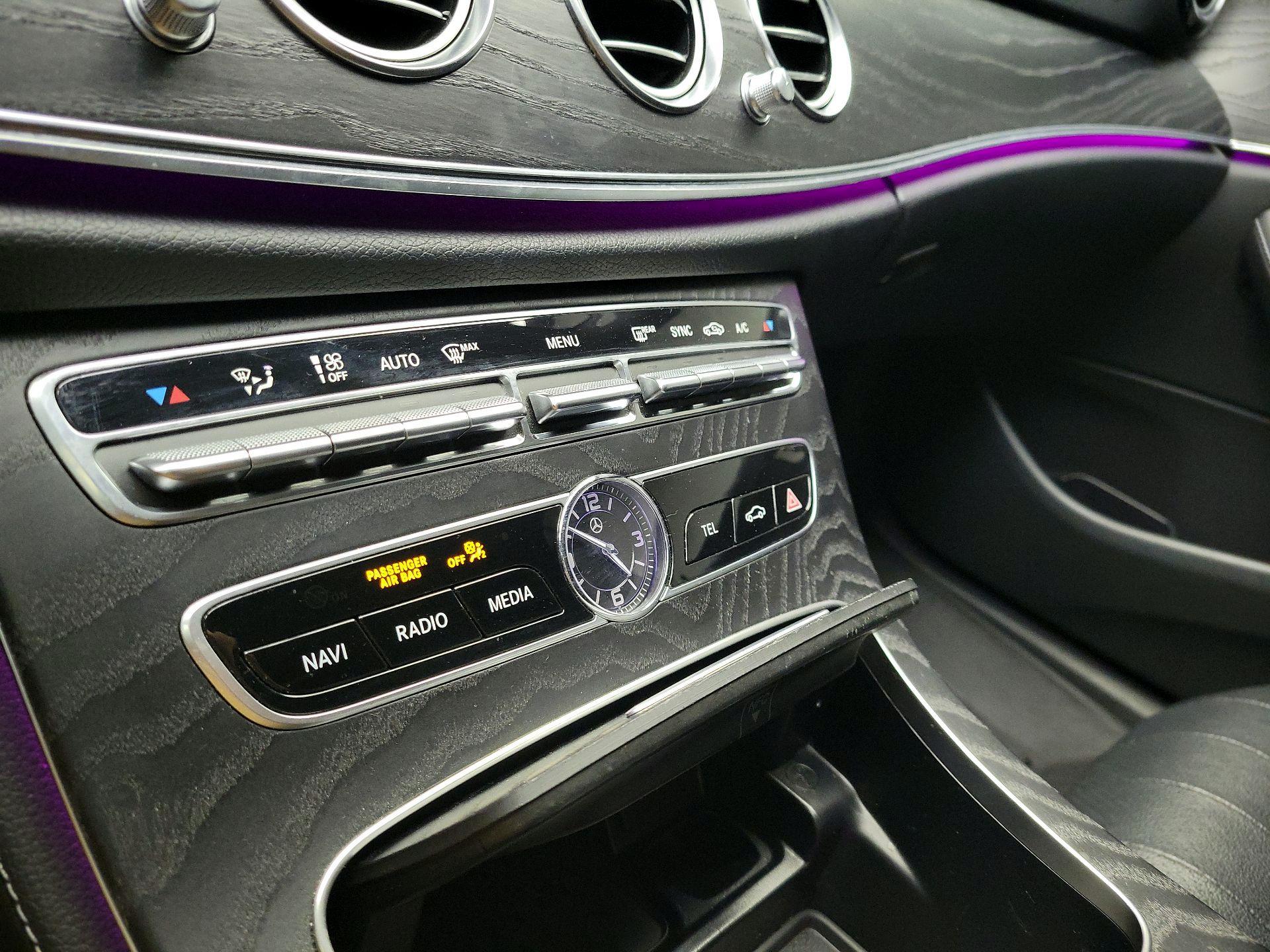 Thumbnail: 2020 Mercedes-Benz E-Class - 17