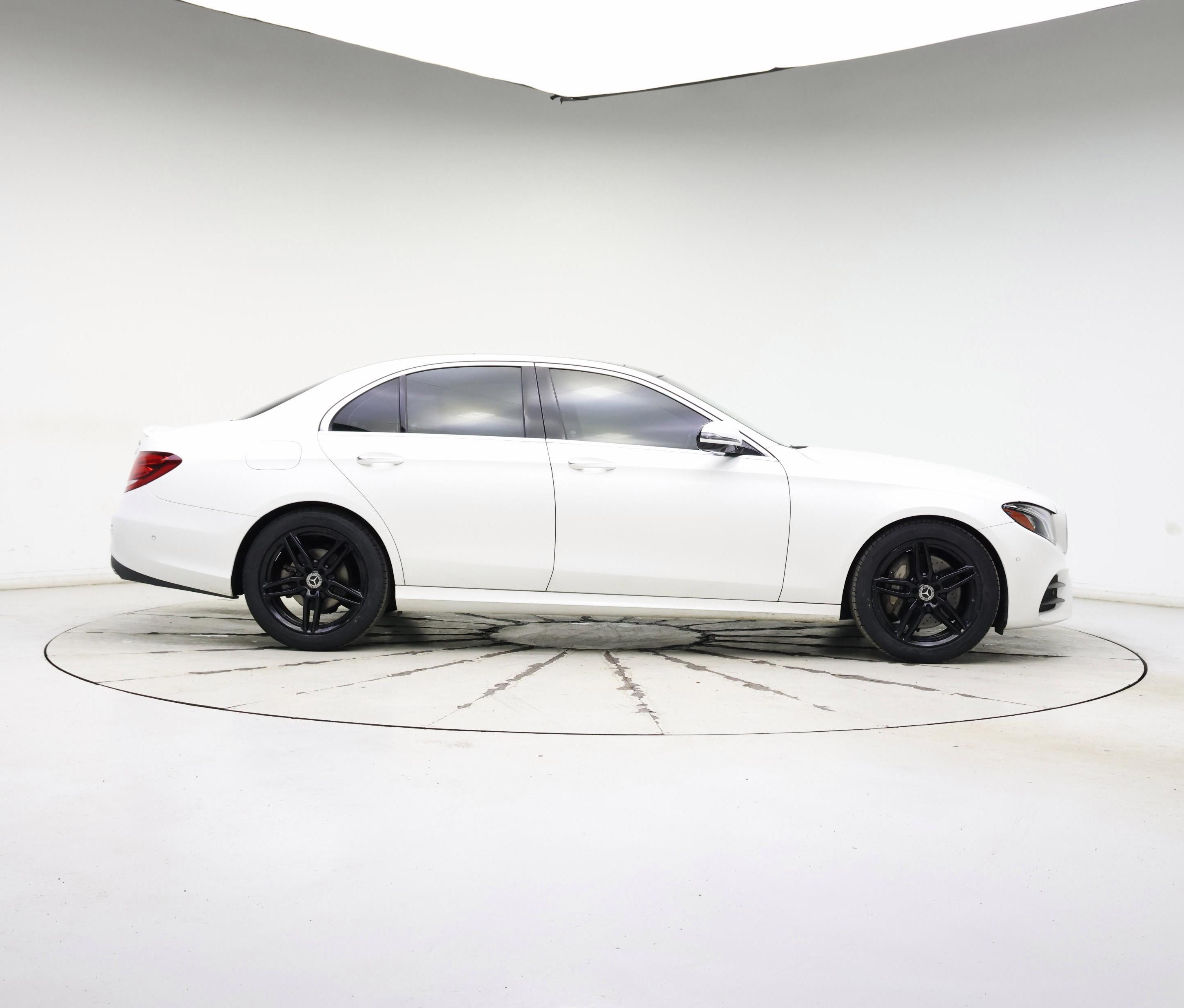 Thumbnail: 2020 Mercedes-Benz E-Class - 7