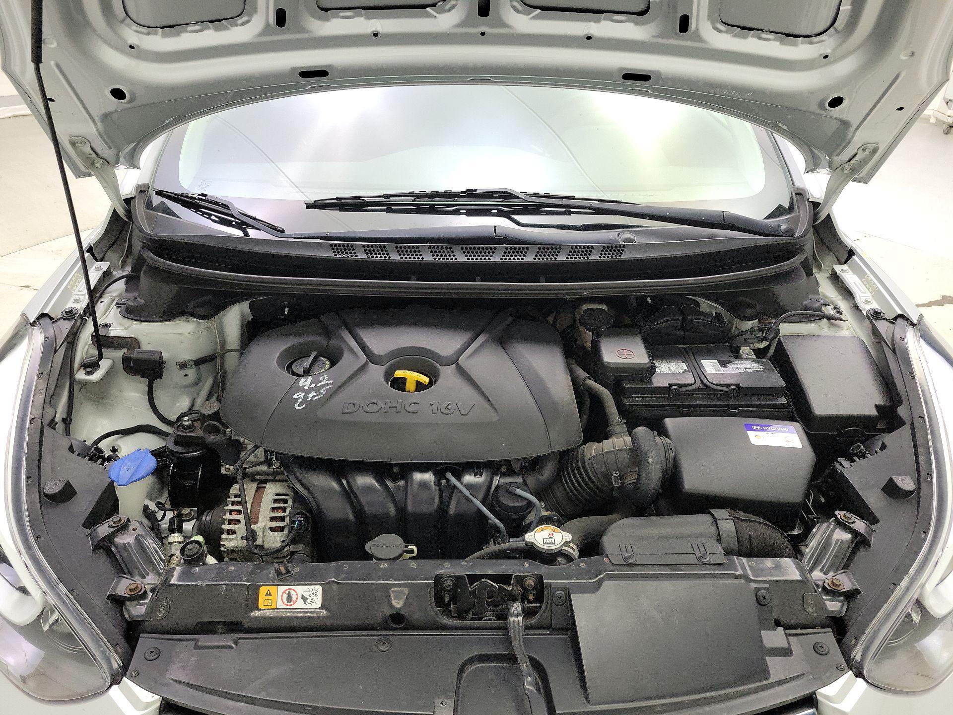 Thumbnail: 2015 Hyundai Elantra - 20