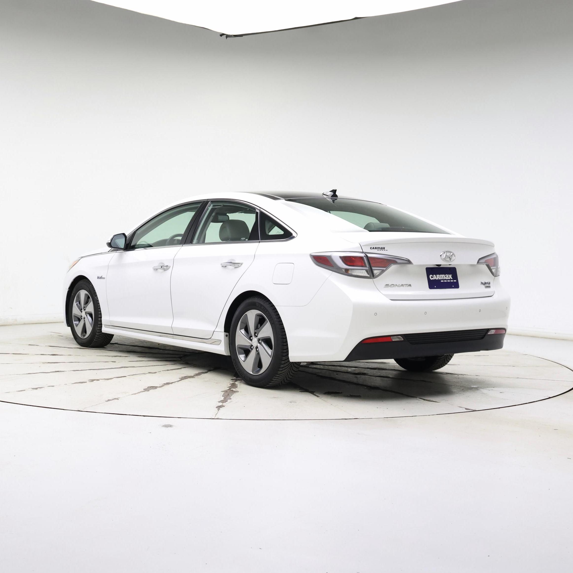 Thumbnail: 2017 Hyundai Sonata - 2