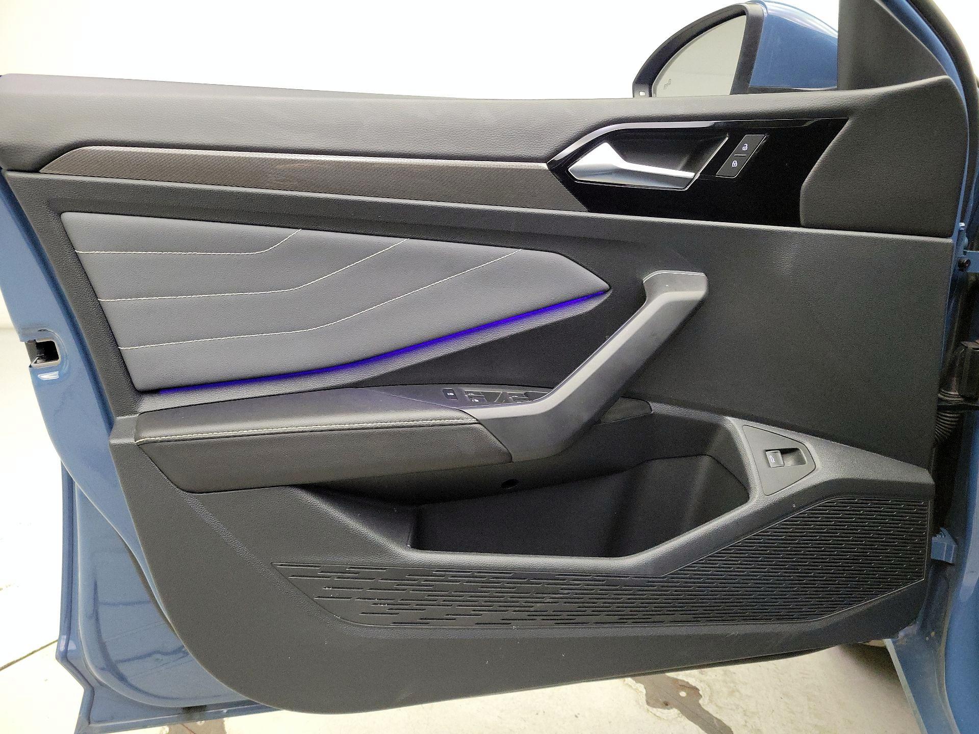 Thumbnail: 2025 Volkswagen Jetta - 12