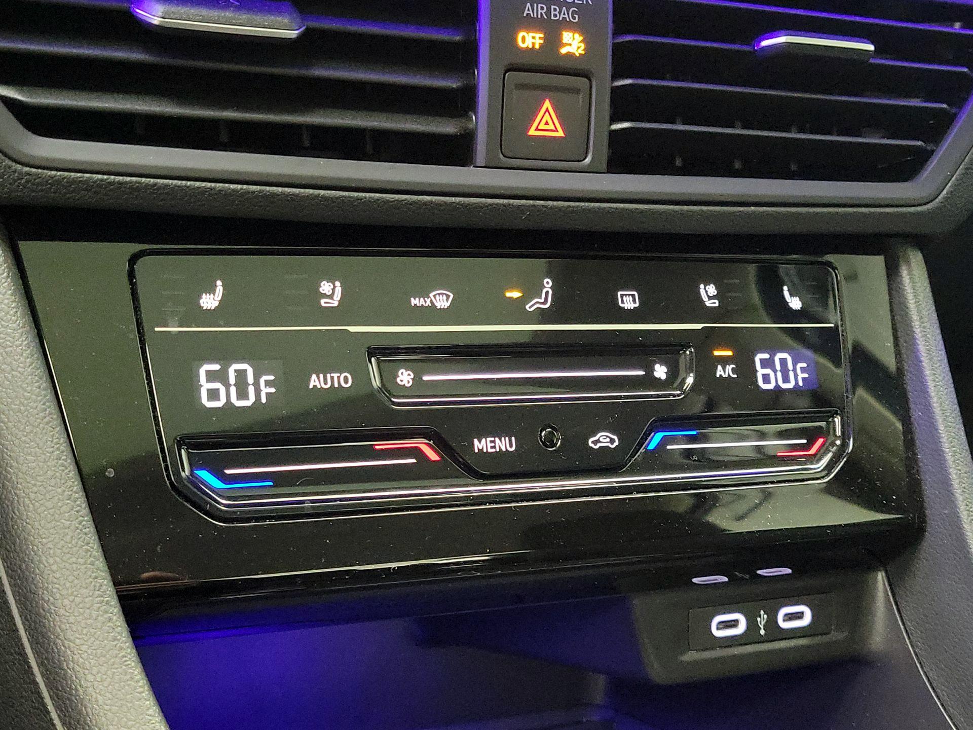 Thumbnail: 2025 Volkswagen Jetta - 17