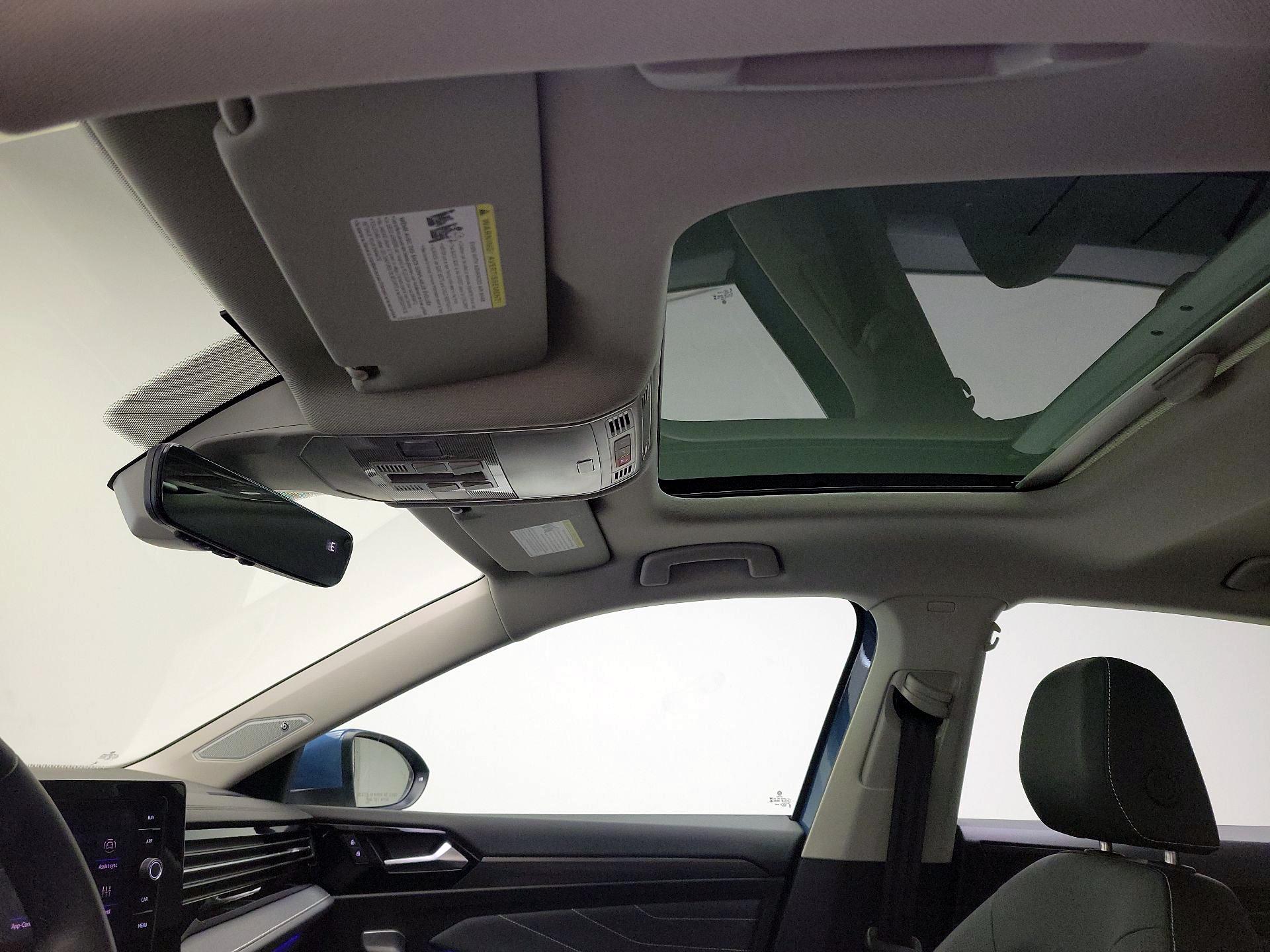 Thumbnail: 2025 Volkswagen Jetta - 20