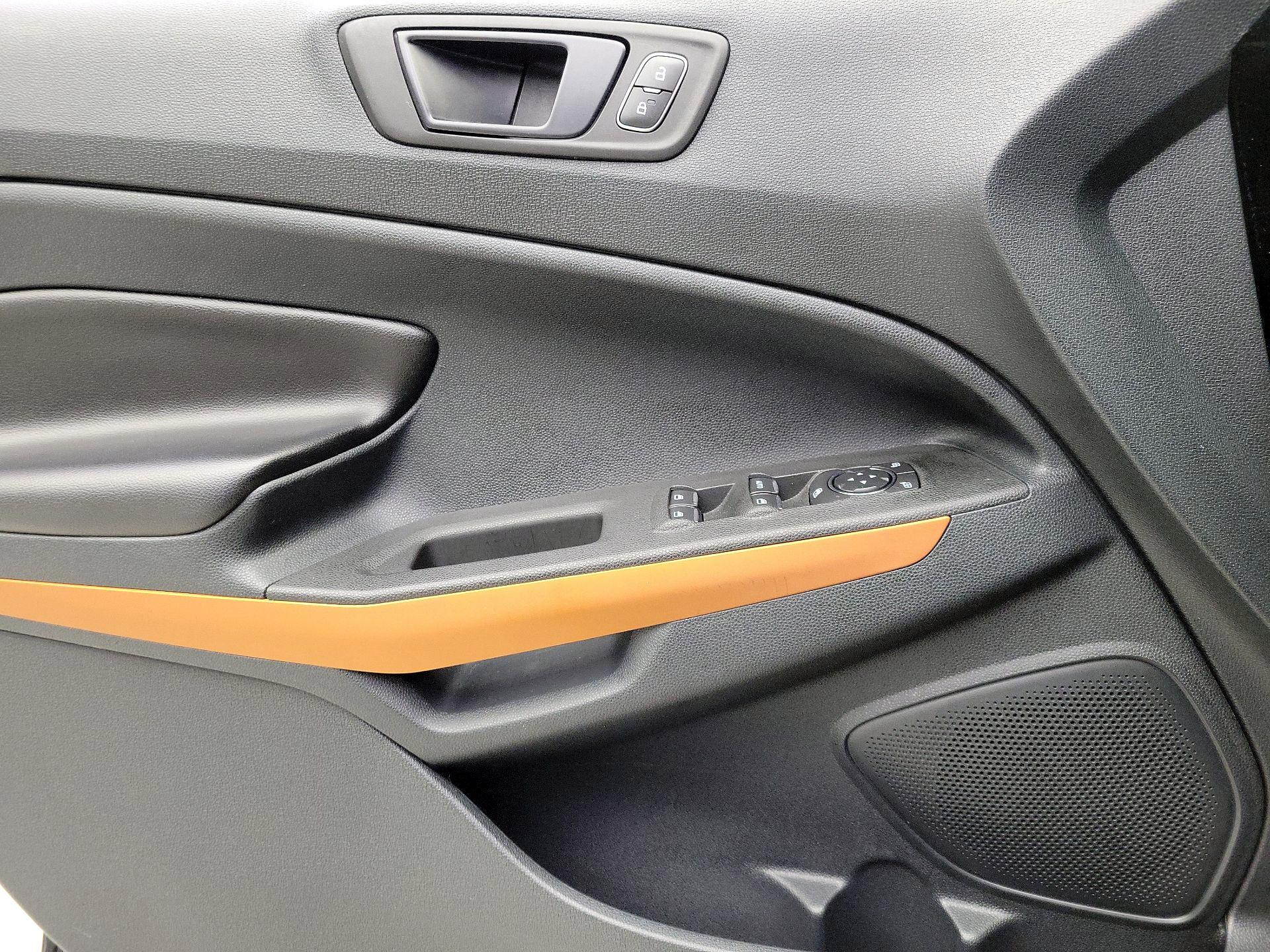 Thumbnail: 2018 Ford EcoSport - 12