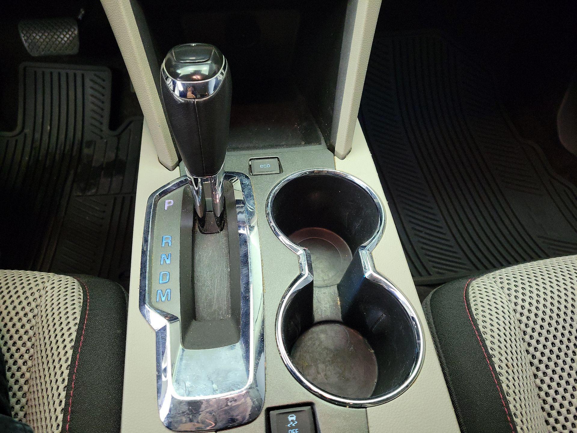 Thumbnail: 2016 Chevrolet Equinox - 16