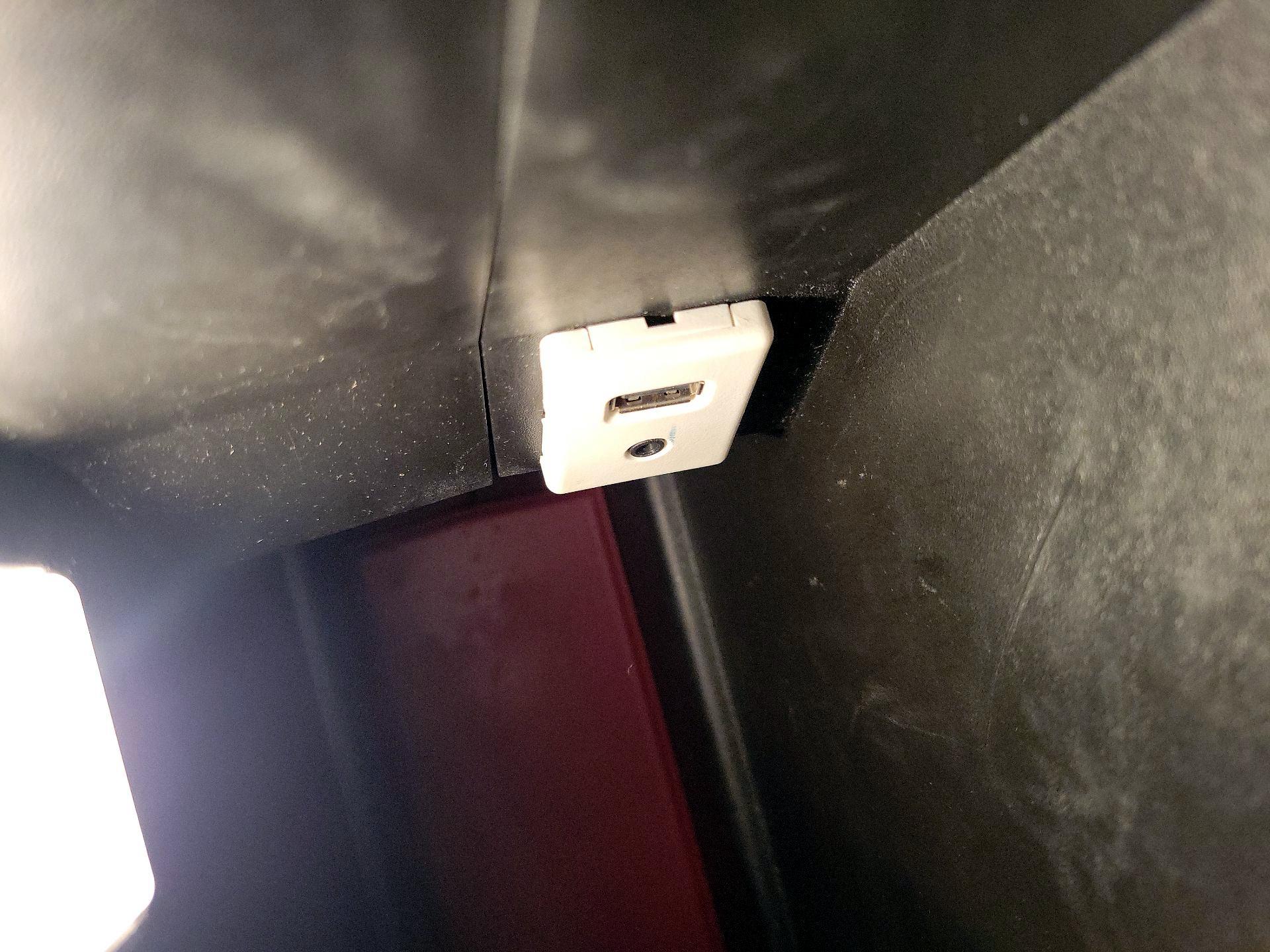 Thumbnail: 2016 Chevrolet Equinox - 17