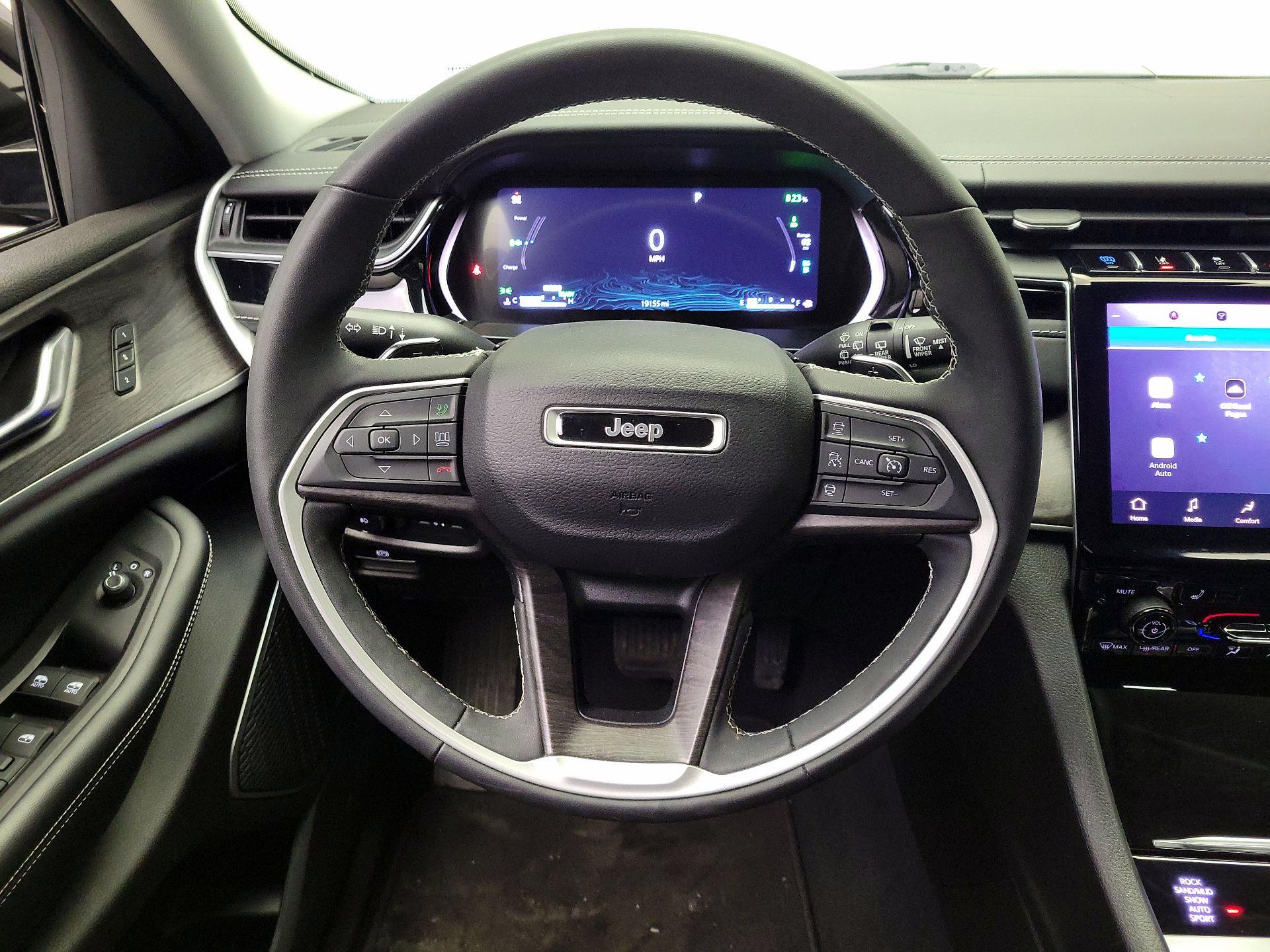 Thumbnail: 2022 Jeep Grand Cherokee - 10