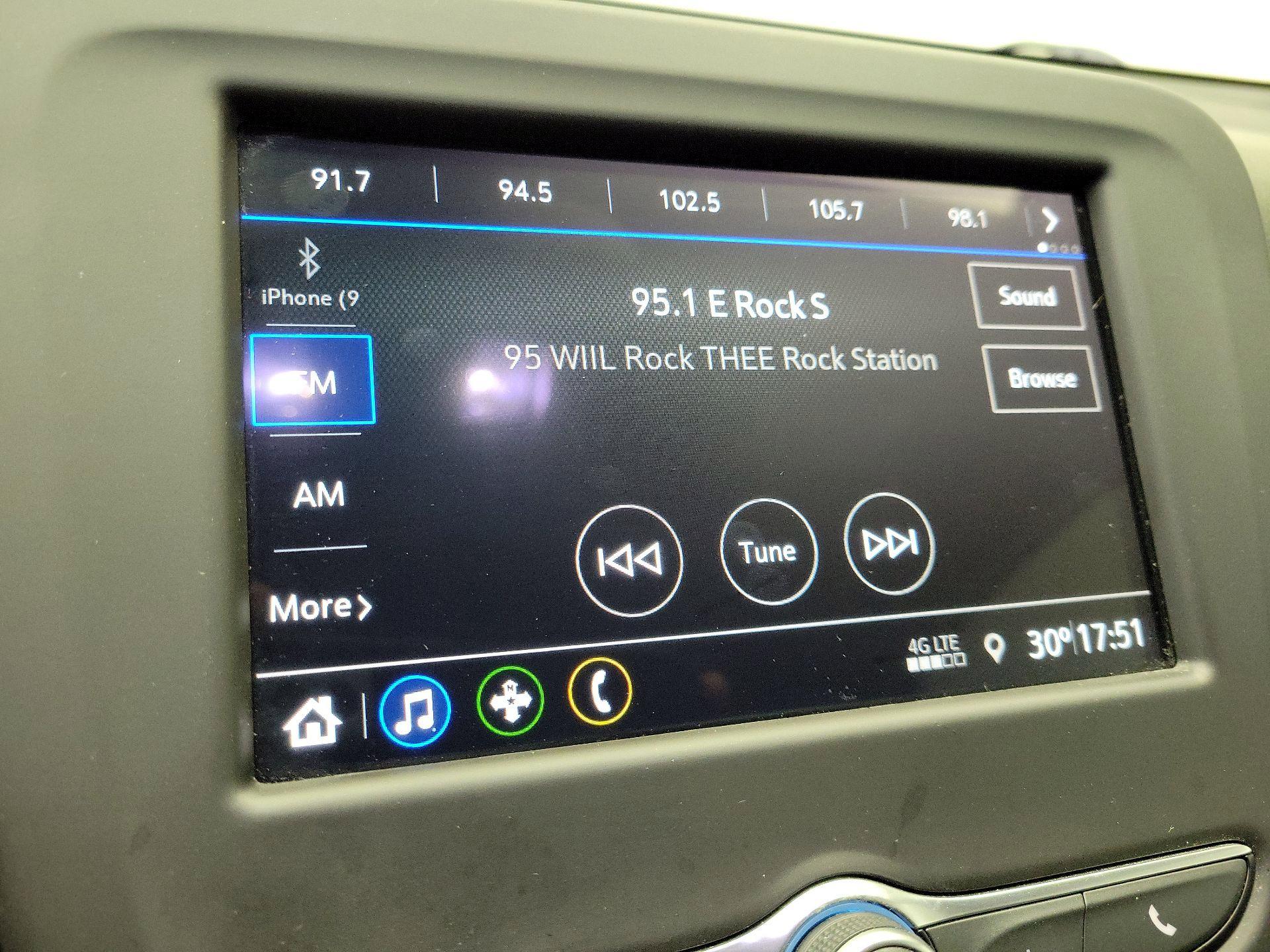 Thumbnail: 2019 Chevrolet Equinox - 14