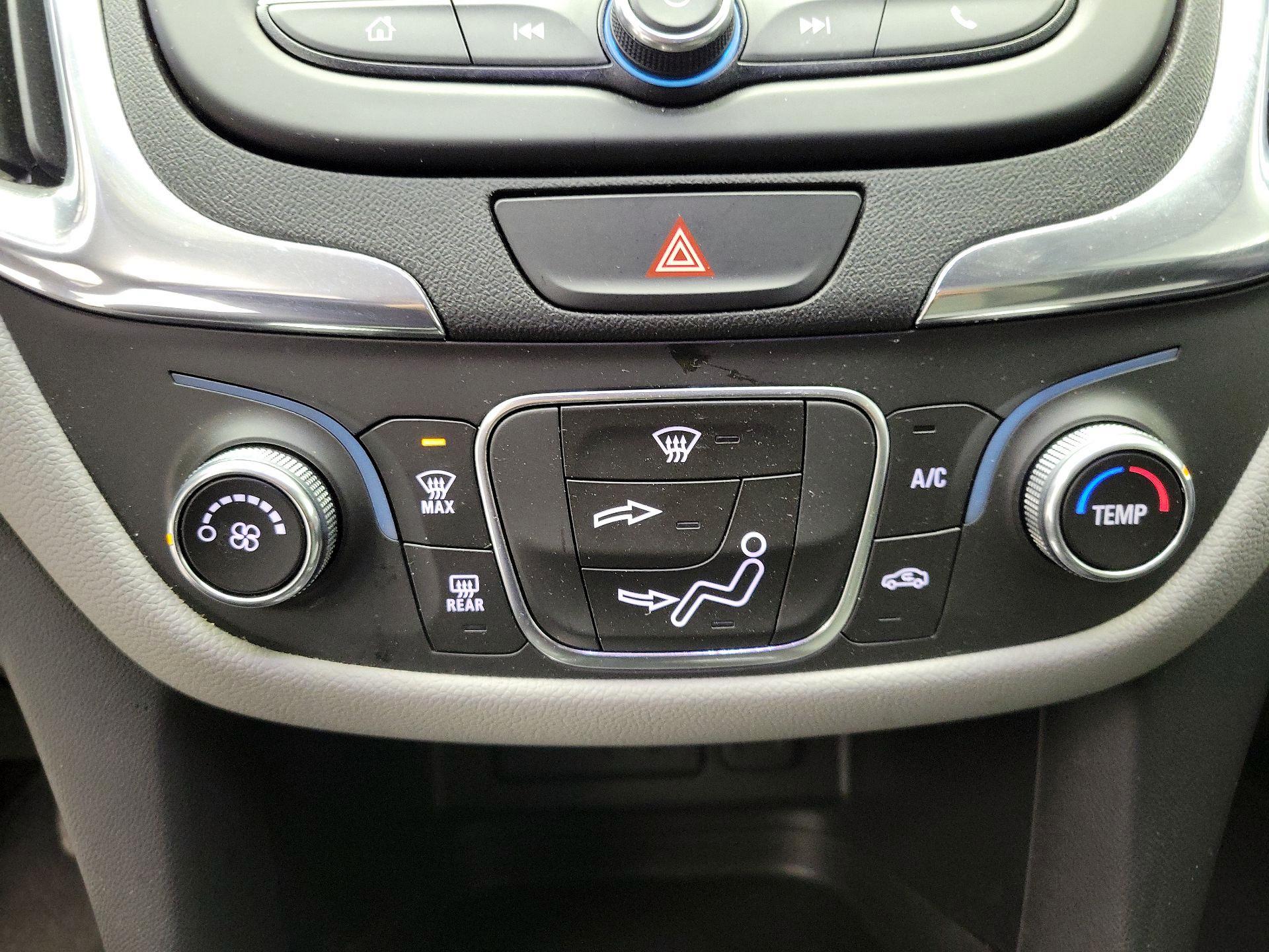 Thumbnail: 2019 Chevrolet Equinox - 15