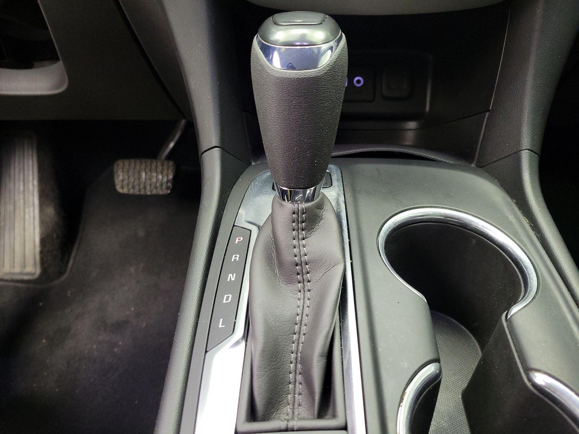 Thumbnail: 2019 Chevrolet Equinox - 16