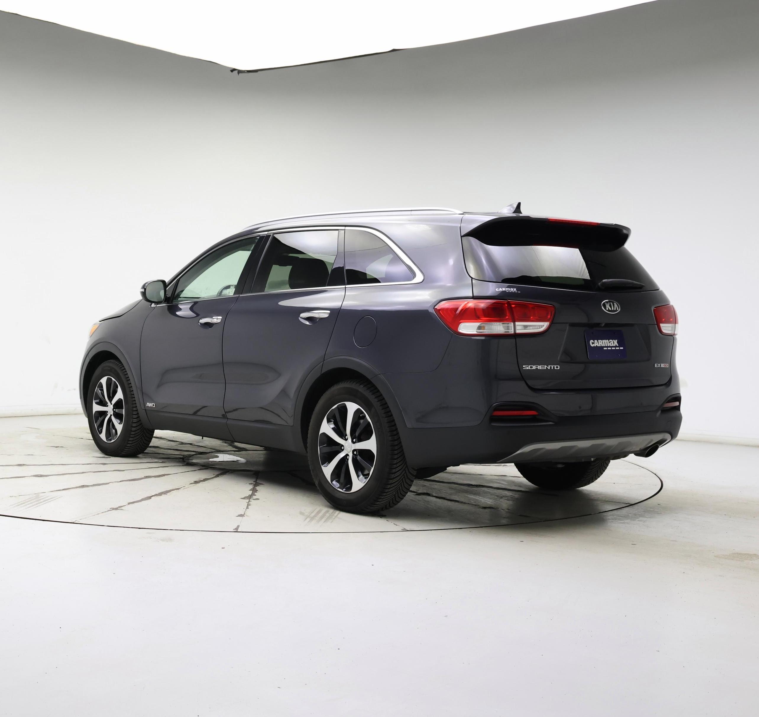 Thumbnail: 2016 Kia Sorento - 2