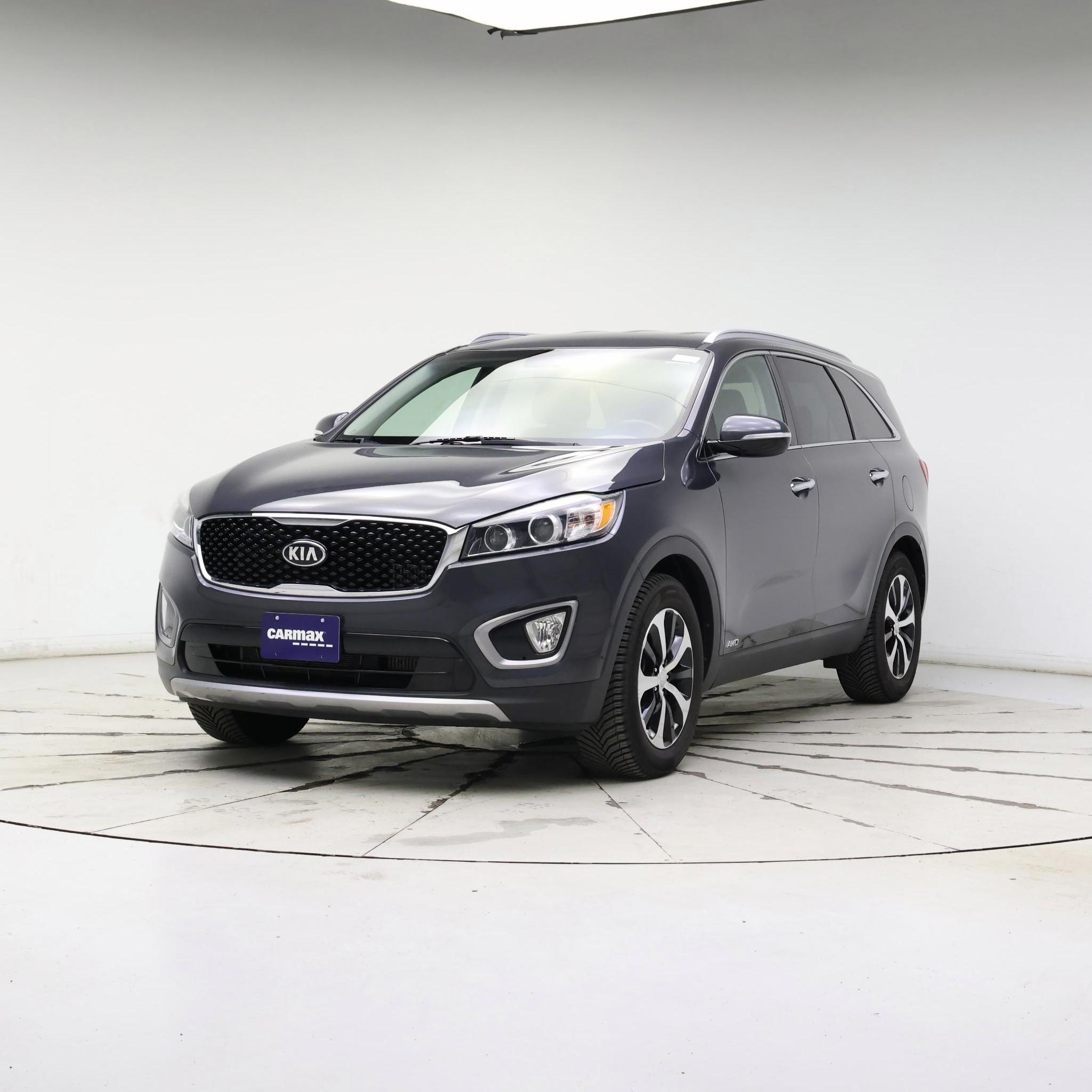 Thumbnail: 2016 Kia Sorento - 4