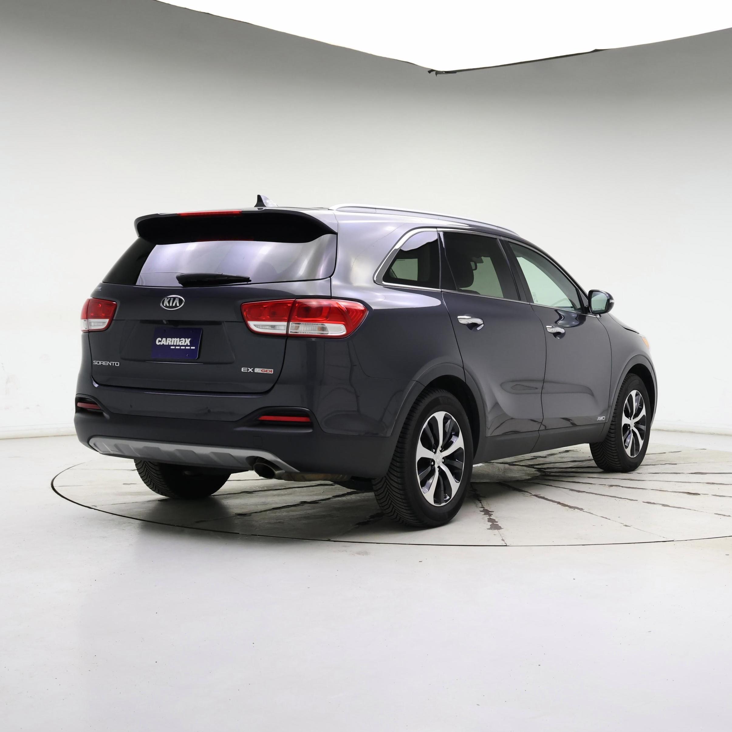 Thumbnail: 2016 Kia Sorento - 8