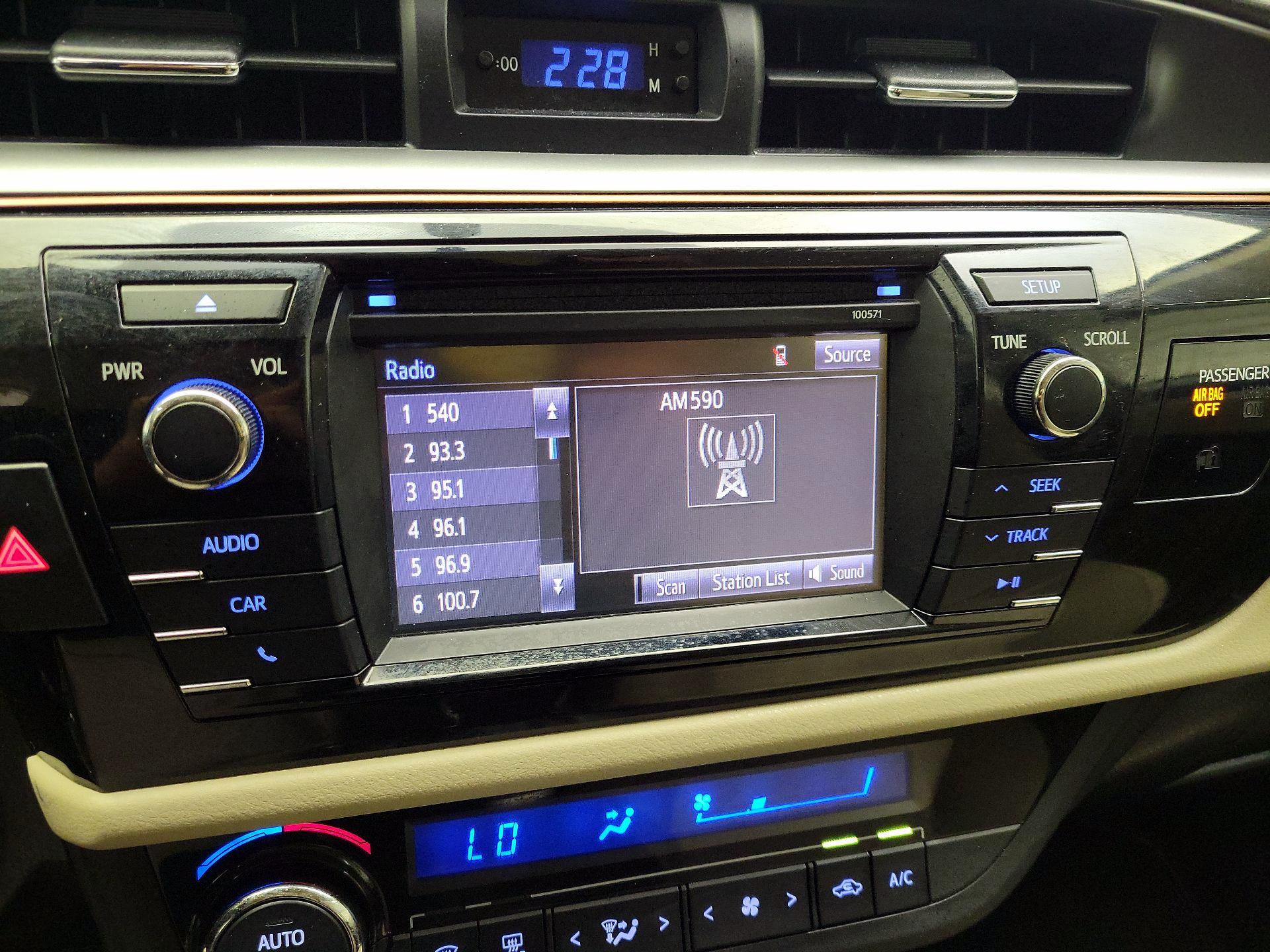 Thumbnail: 2016 Toyota Corolla - 15