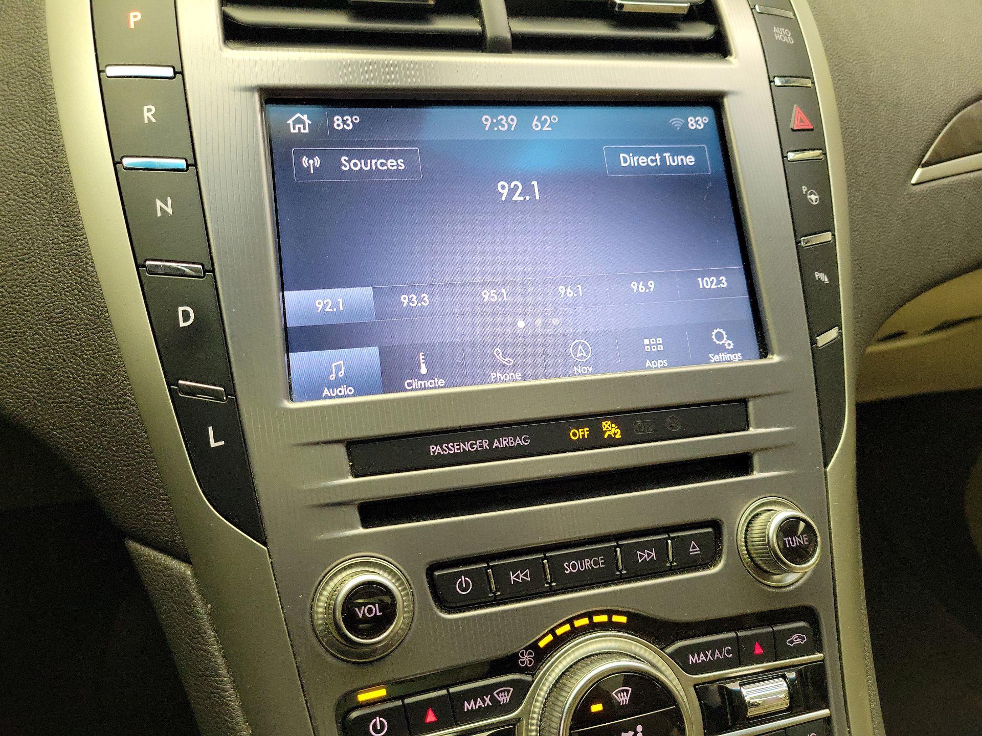 Thumbnail: 2019 Lincoln MKZ - 16