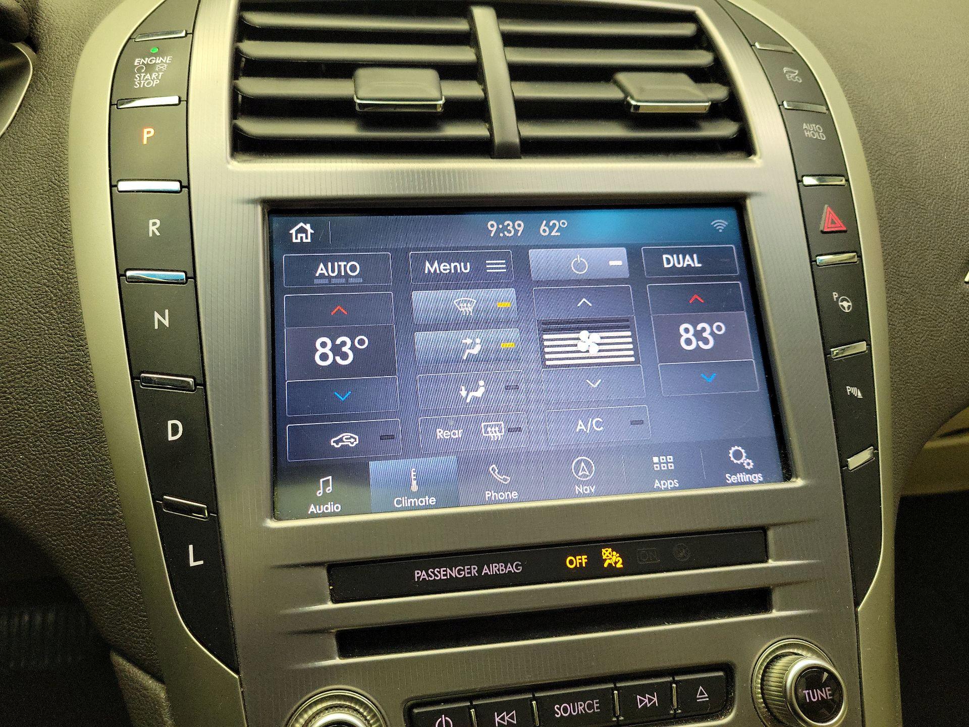 Thumbnail: 2019 Lincoln MKZ - 17