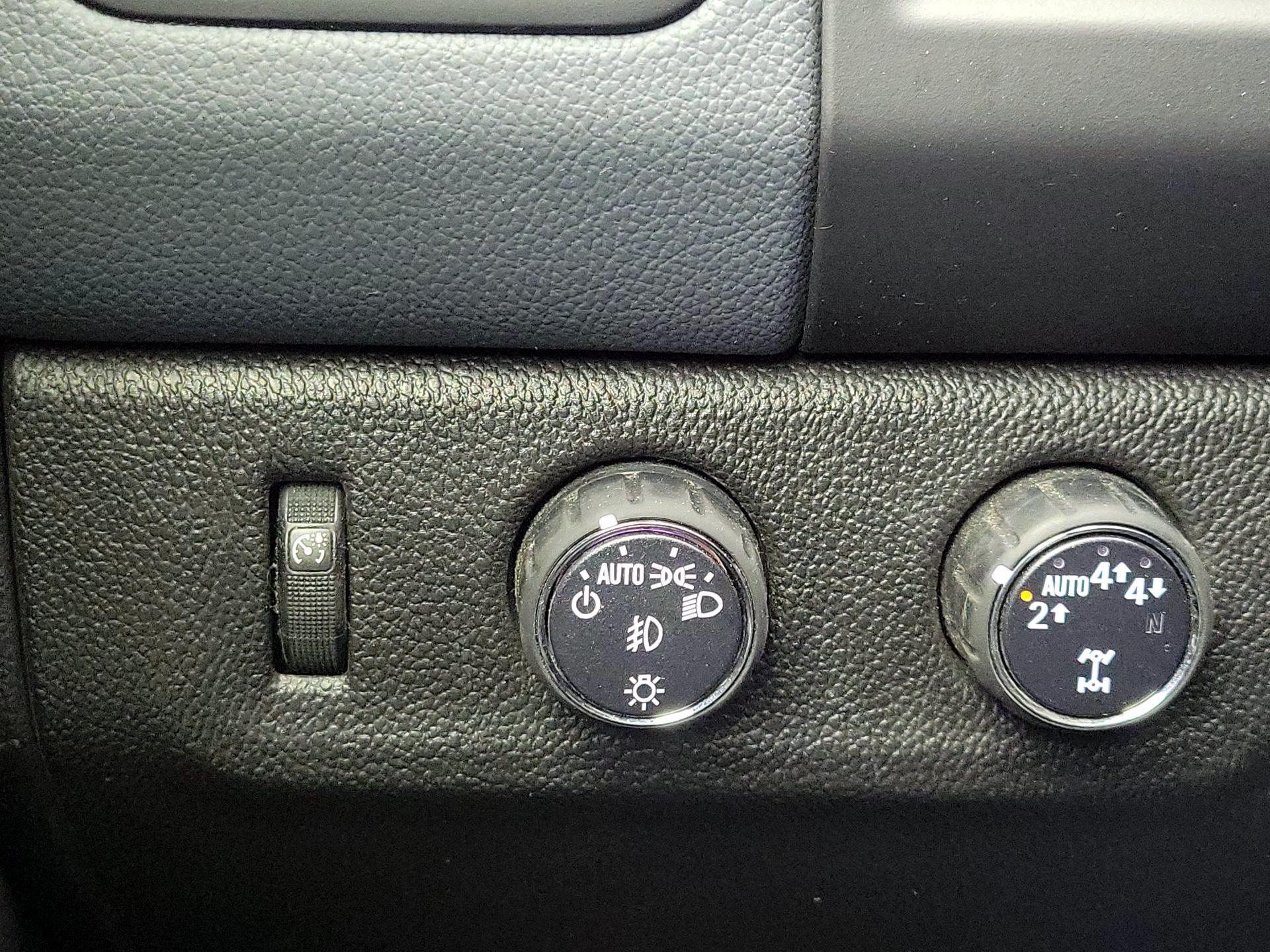 Thumbnail: 2020 Chevrolet Colorado - 13