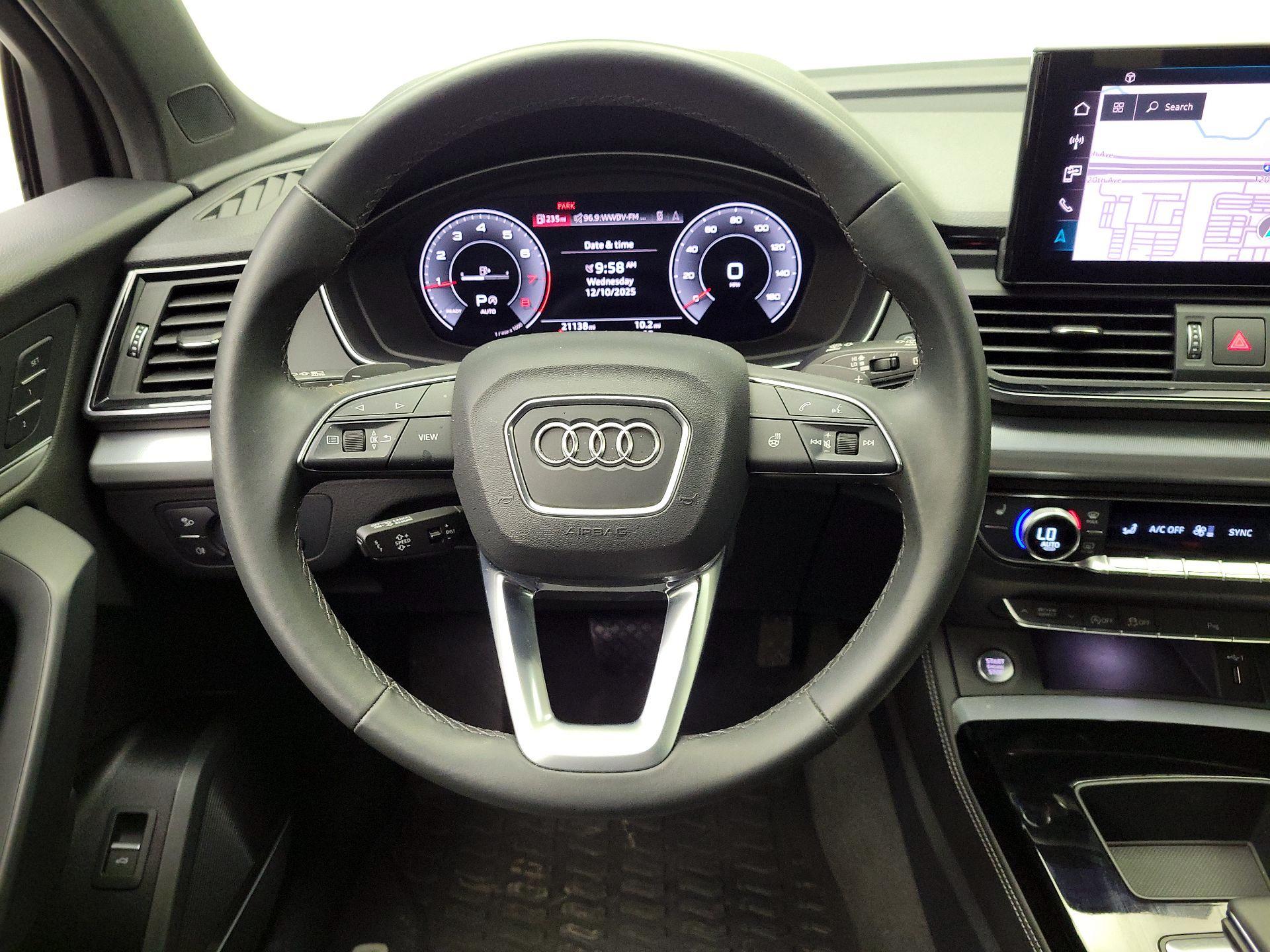 Thumbnail: 2023 Audi Q5 - 10