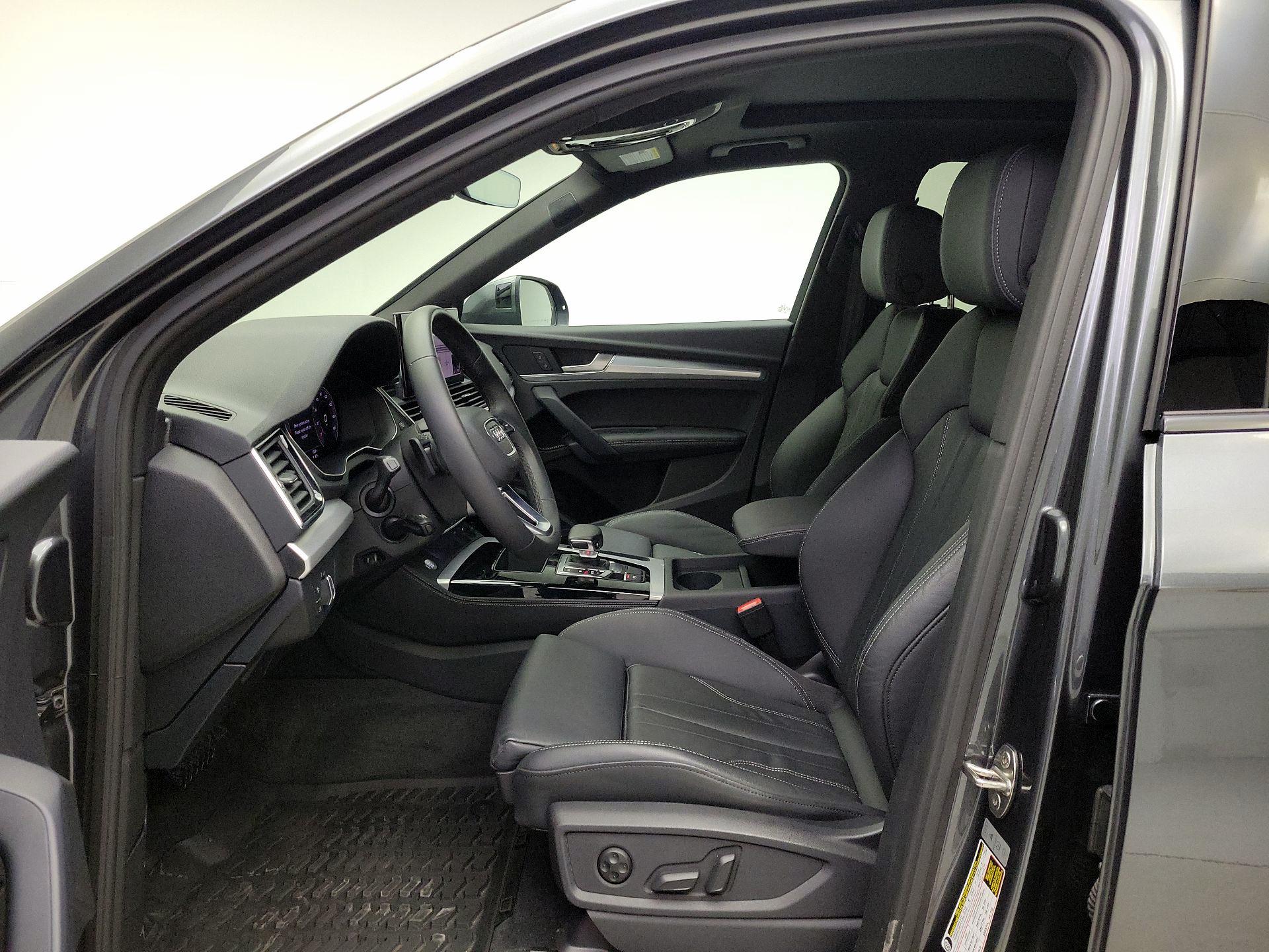 Thumbnail: 2023 Audi Q5 - 11