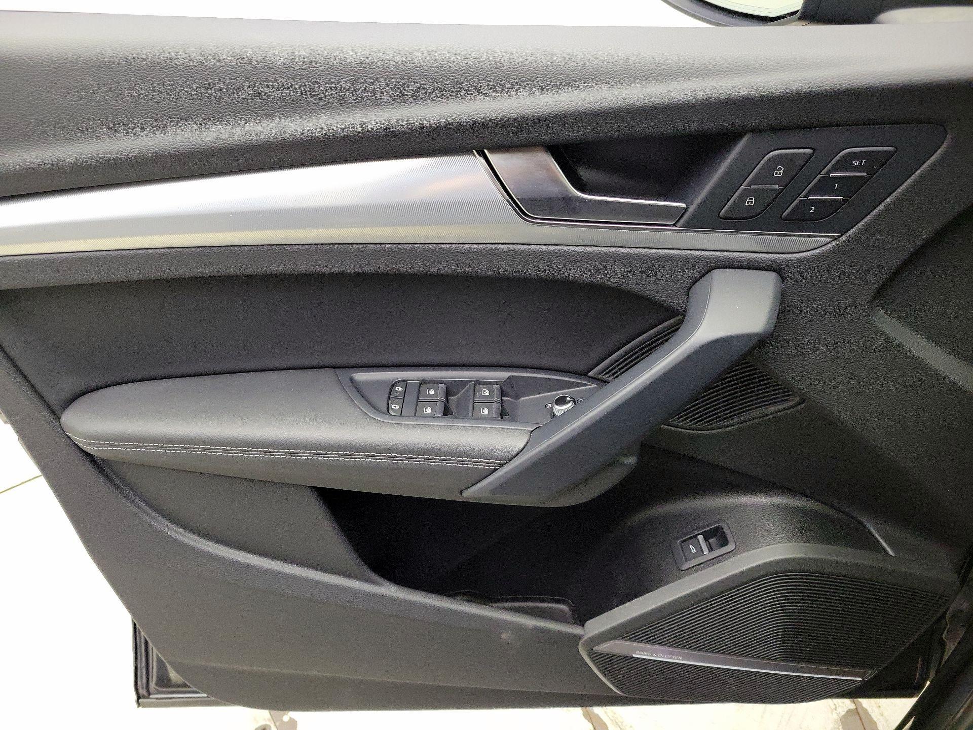 Thumbnail: 2023 Audi Q5 - 12