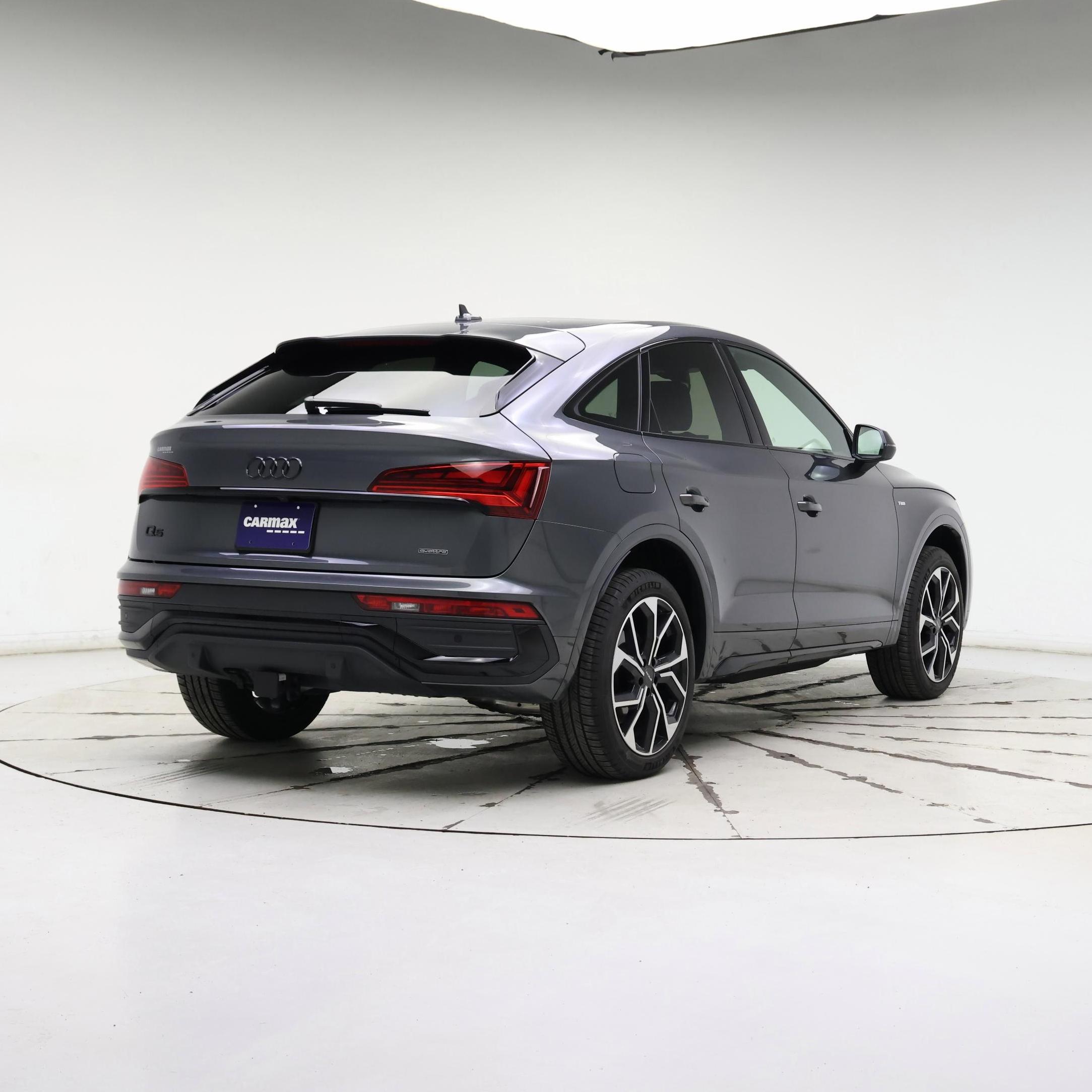 Thumbnail: 2023 Audi Q5 - 8