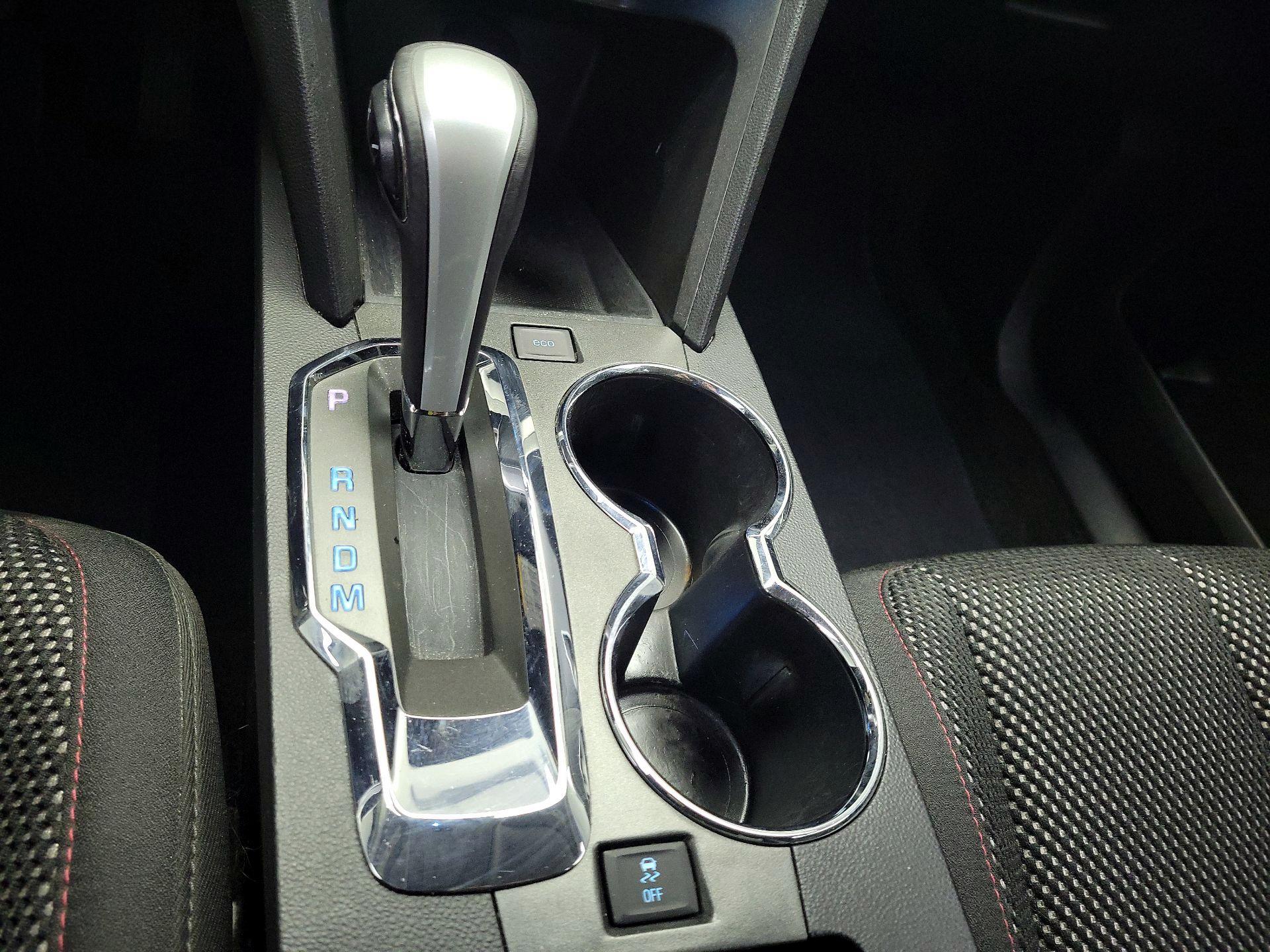 Thumbnail: 2015 Chevrolet Equinox - 16