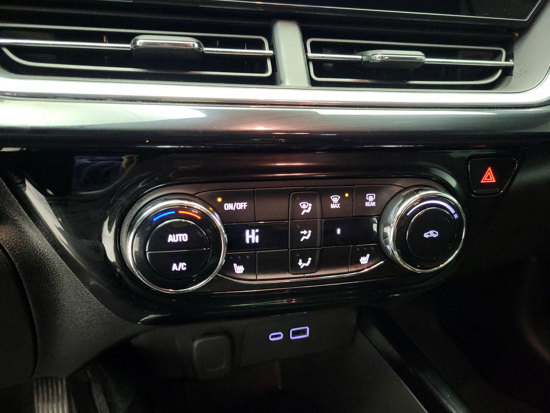 Thumbnail: 2025 Chevrolet Trax - 15