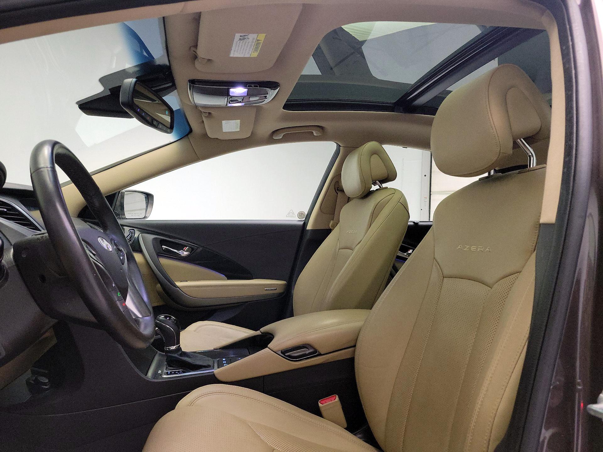 Thumbnail: 2016 Hyundai Azera - 20