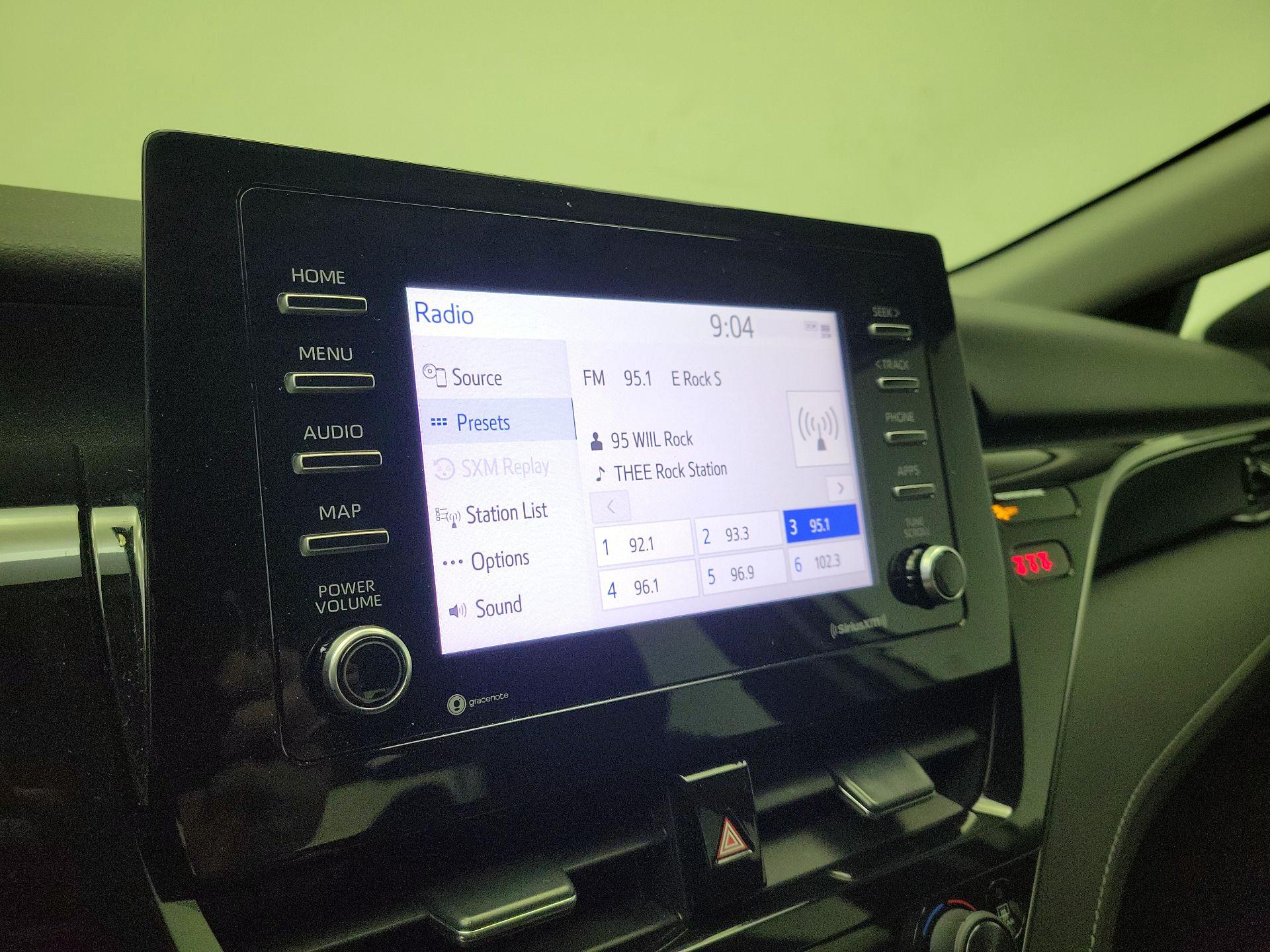 Thumbnail: 2022 Toyota Camry - 16