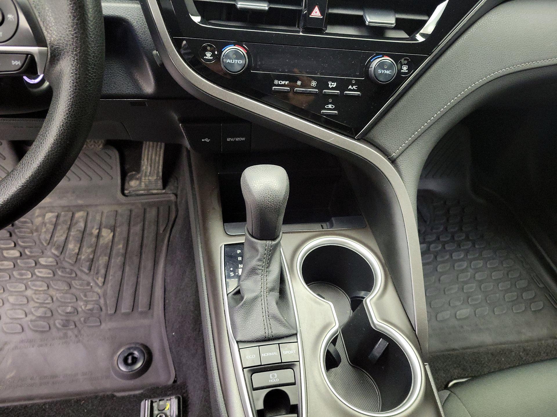 Thumbnail: 2022 Toyota Camry - 18