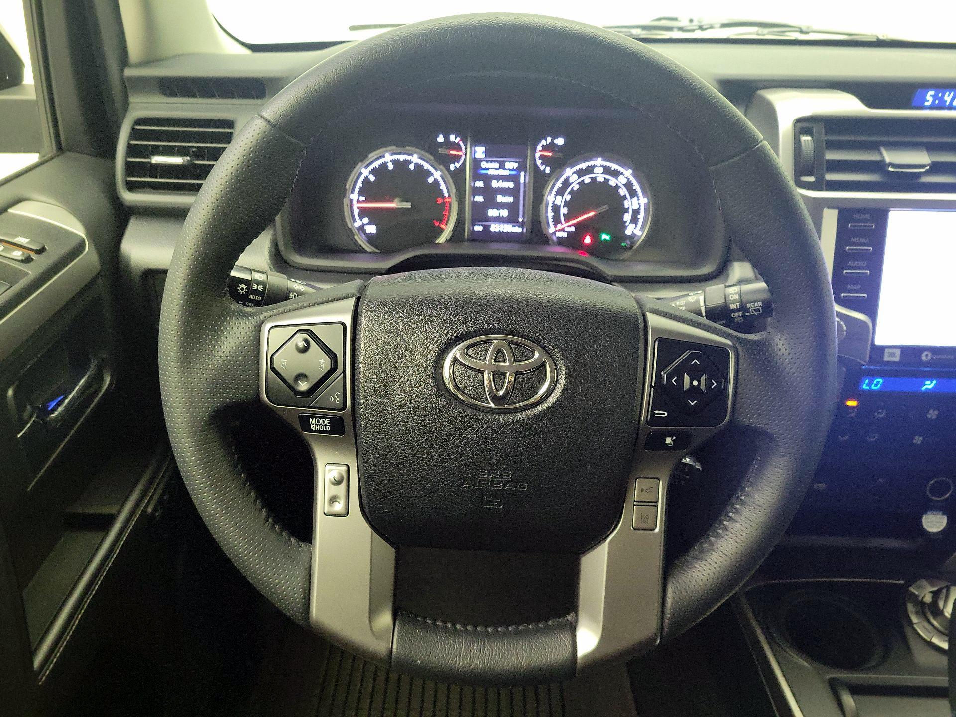 Thumbnail: 2021 Toyota 4Runner - 10