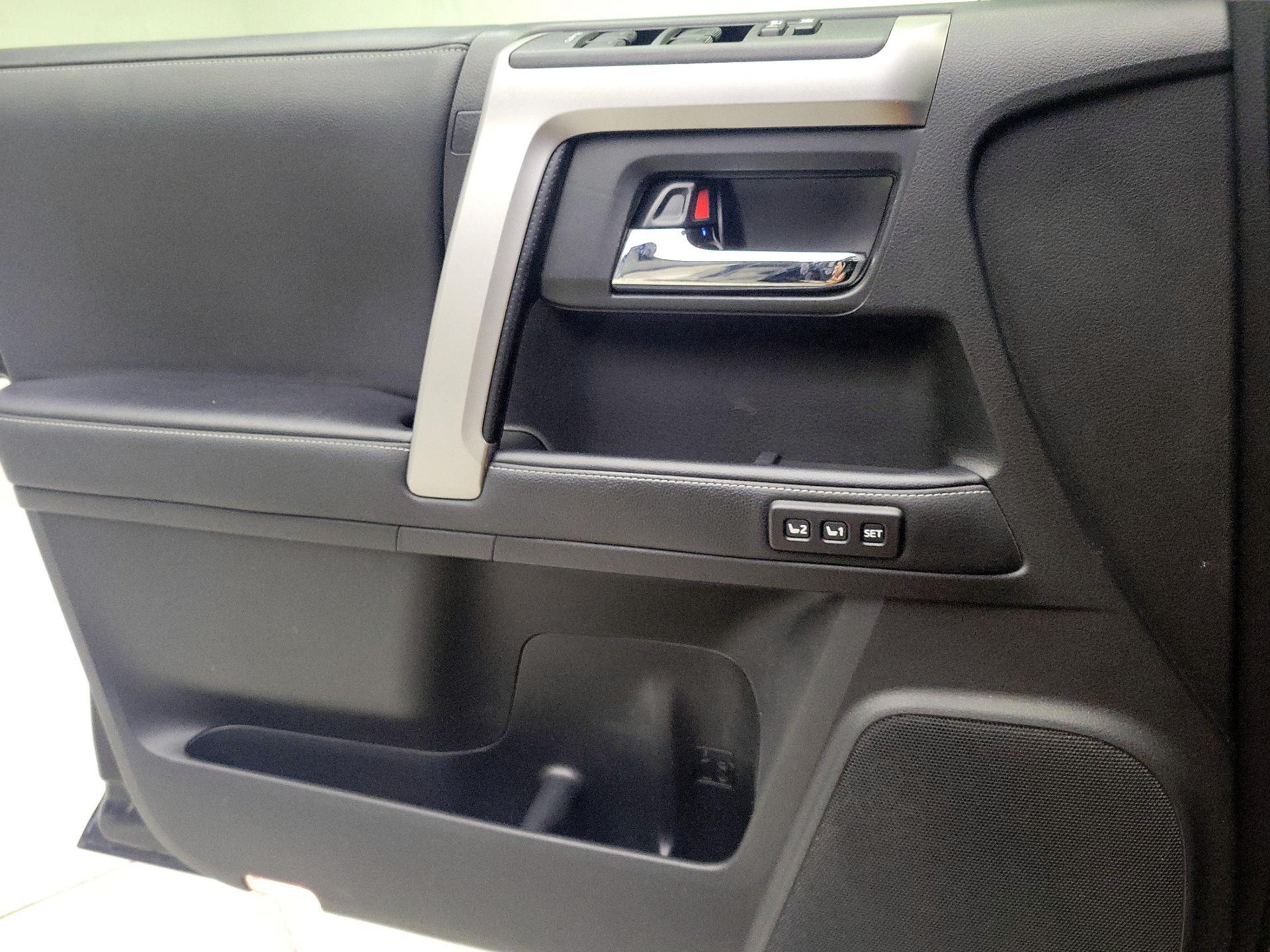 Thumbnail: 2021 Toyota 4Runner - 12