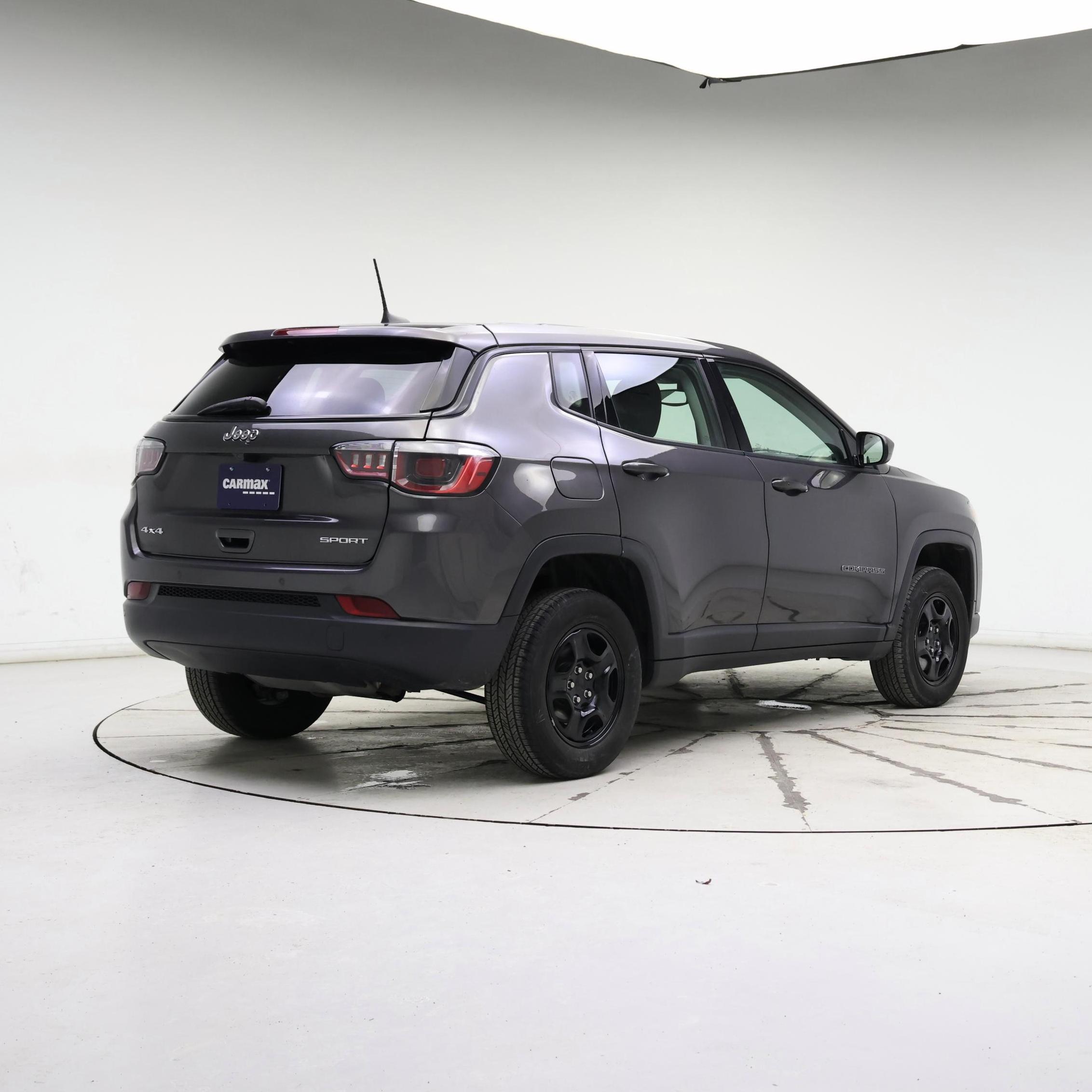 Thumbnail: 2018 Jeep Compass - 8