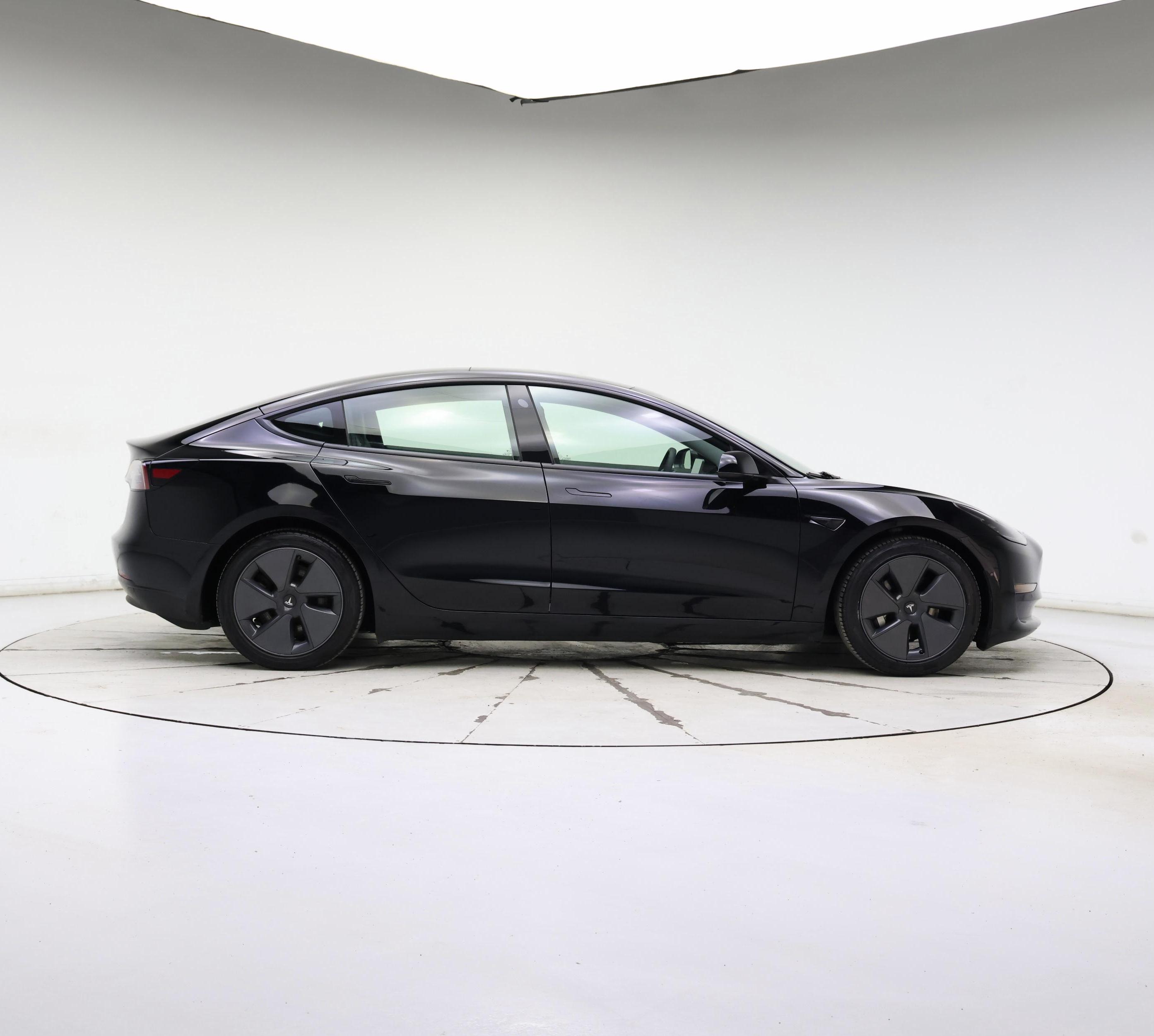 Thumbnail: 2022 Tesla Model 3 - 7